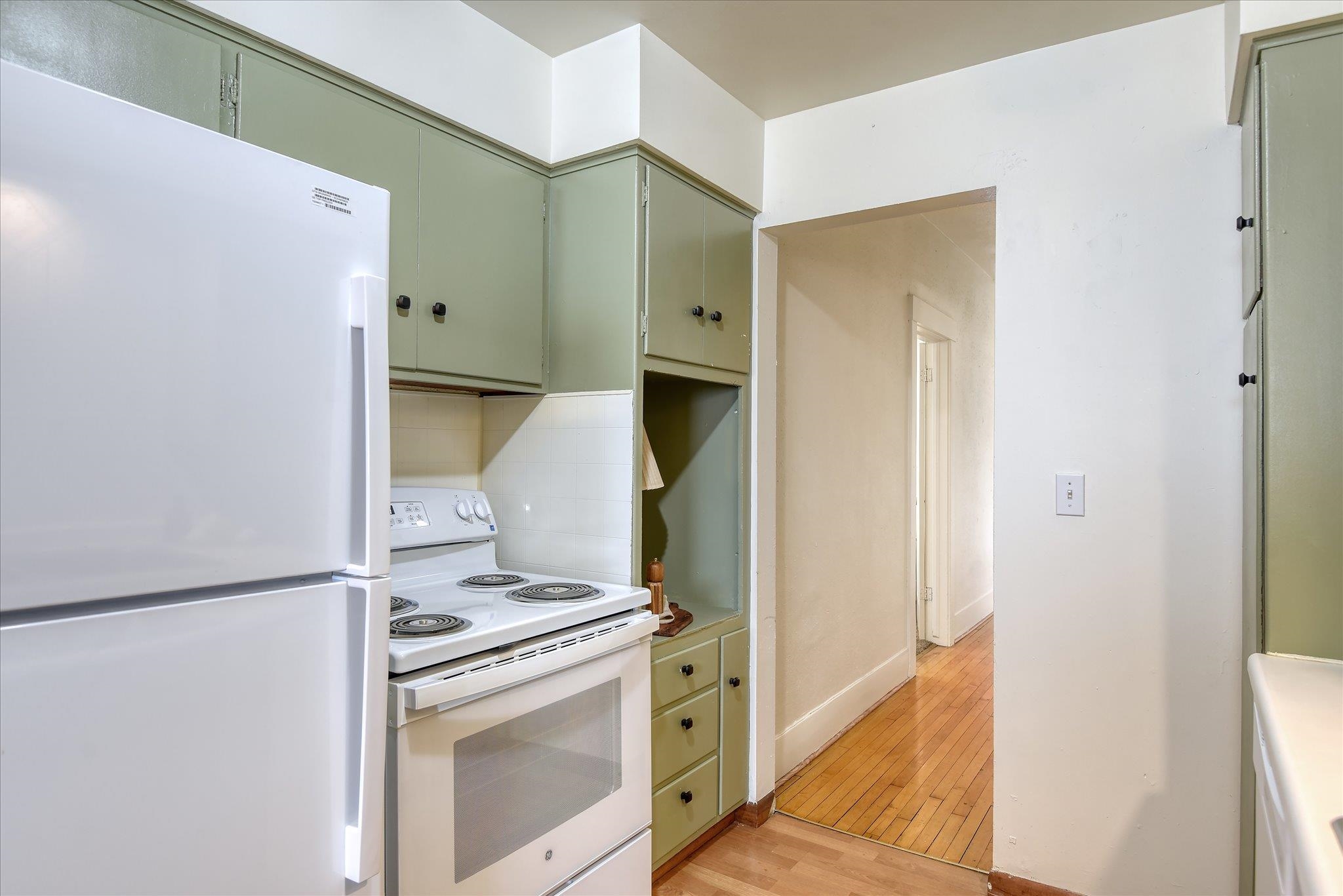618 E 23RD Ave - Photo 13