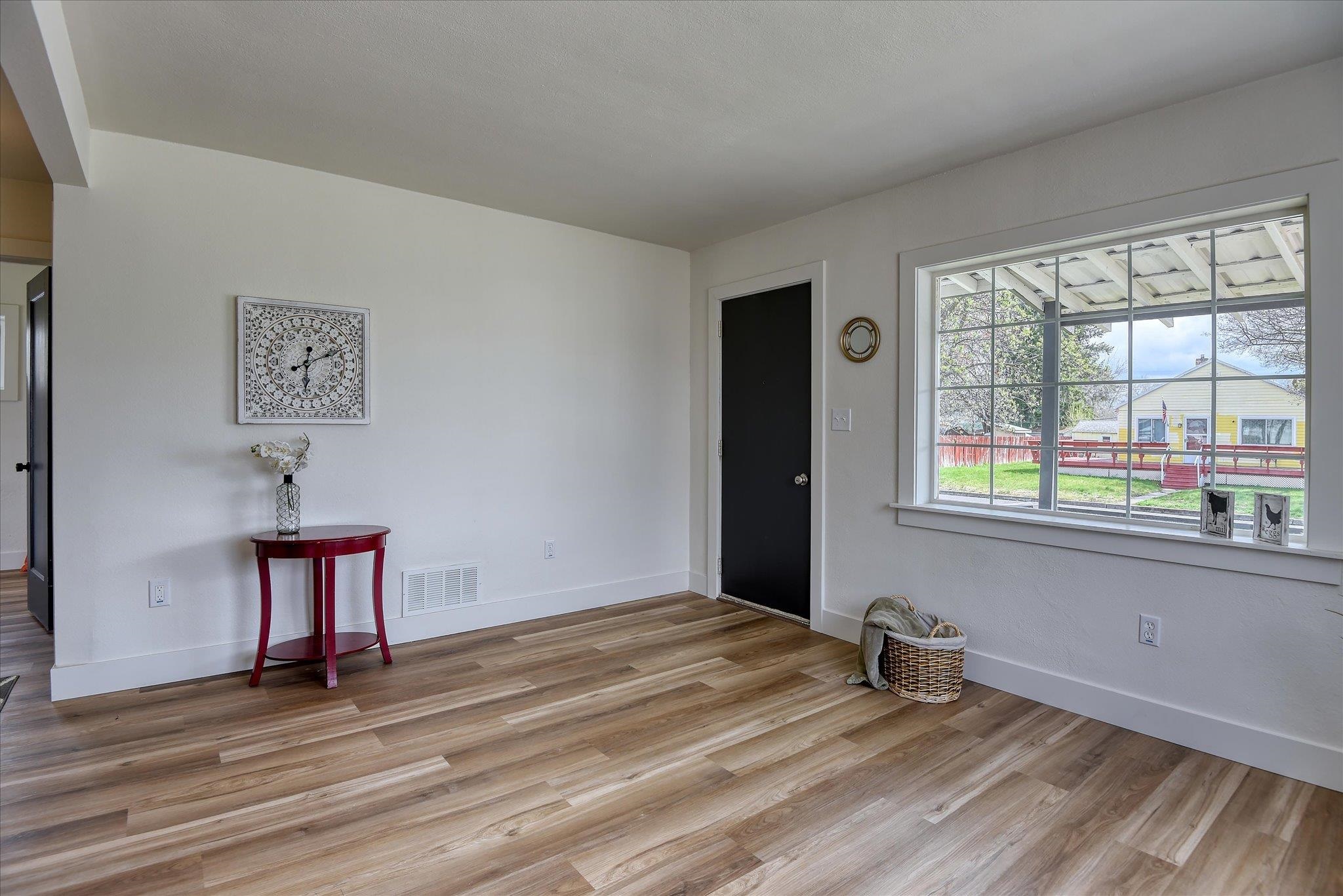 14511 E Heroy Ave - Photo 4