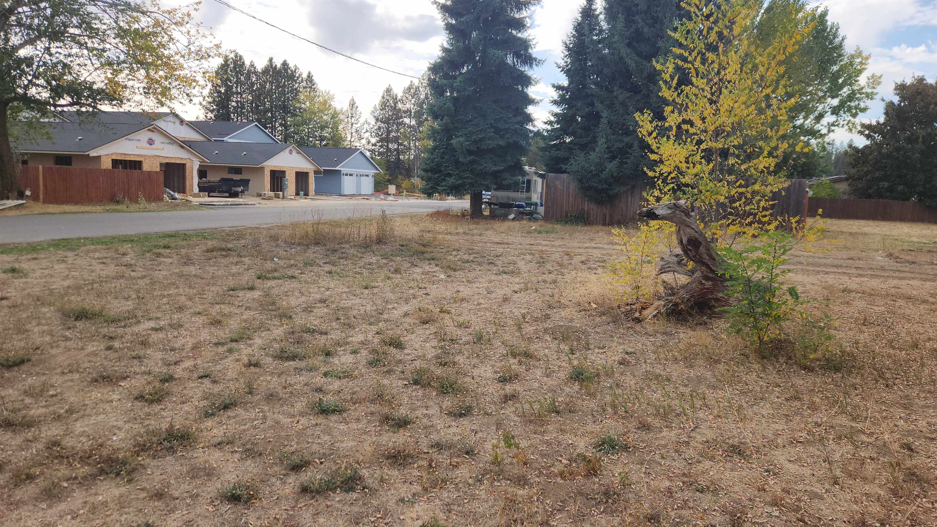 107 N Fir St - Photo 3