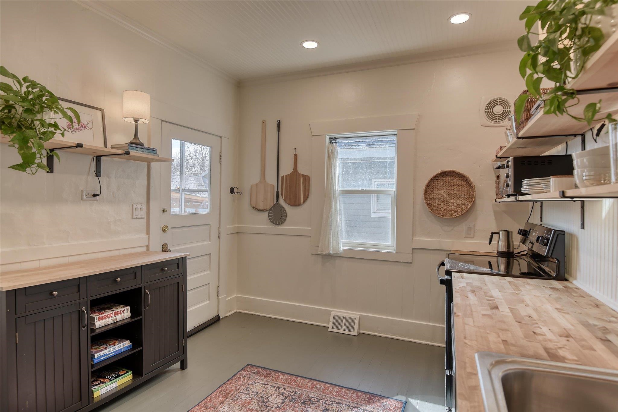 2221 W Mission Ave - Photo 15