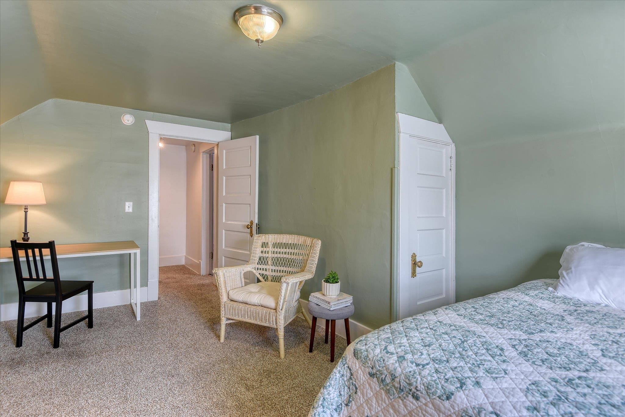 2221 W Mission Ave - Photo 28