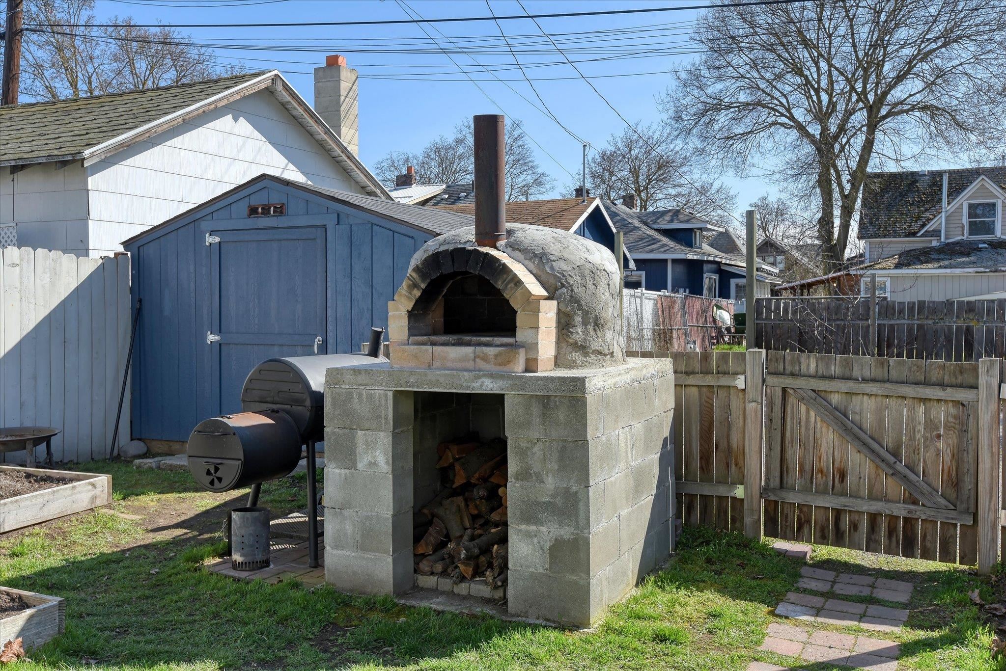 2221 W Mission Ave - Photo 37