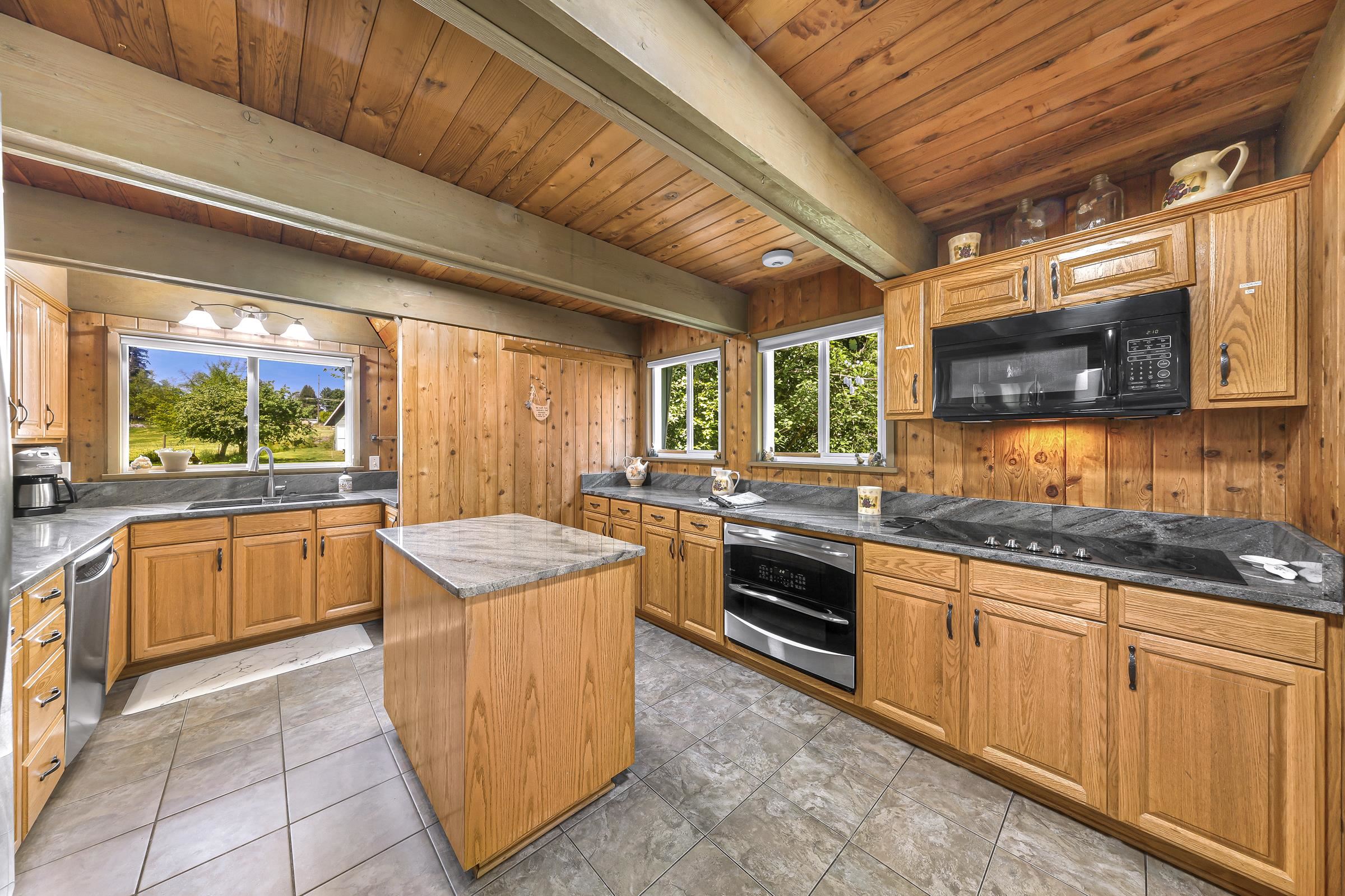 1418 E Blackburn Rd - Photo 12