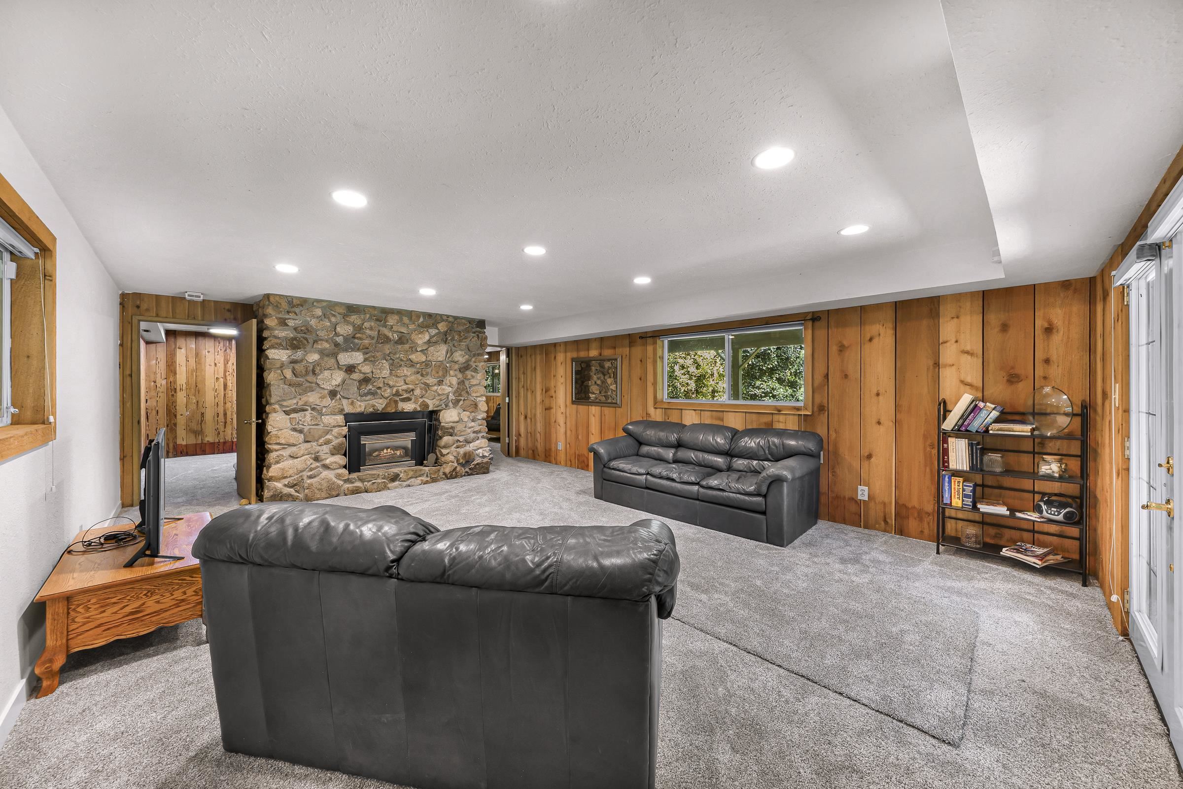 1418 E Blackburn Rd - Photo 23
