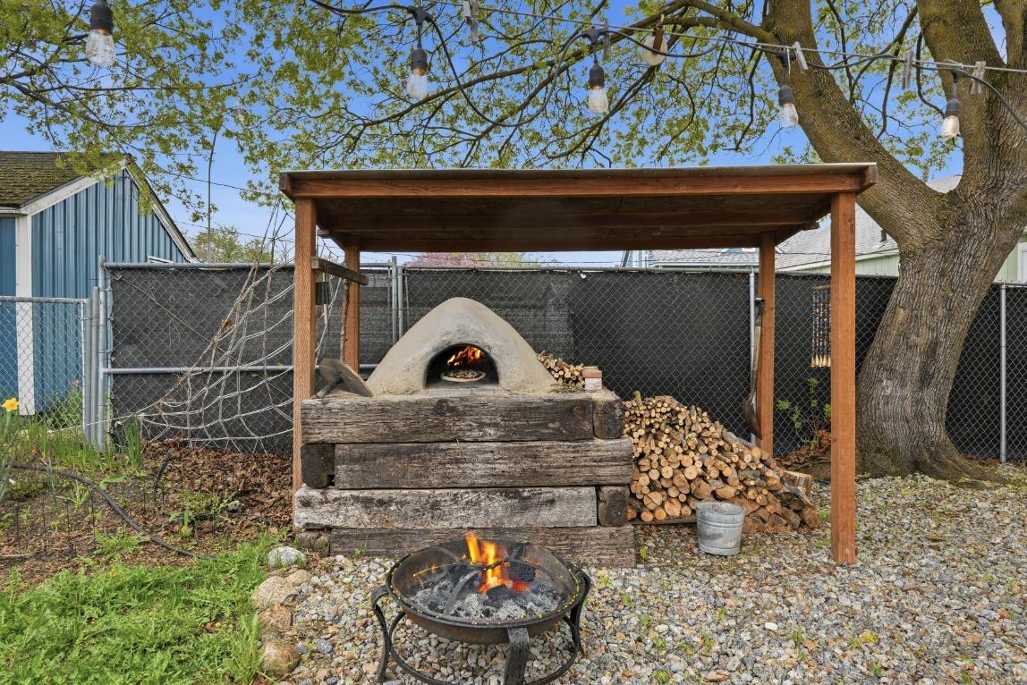 1507 E Bridgeport Ave - Photo 32