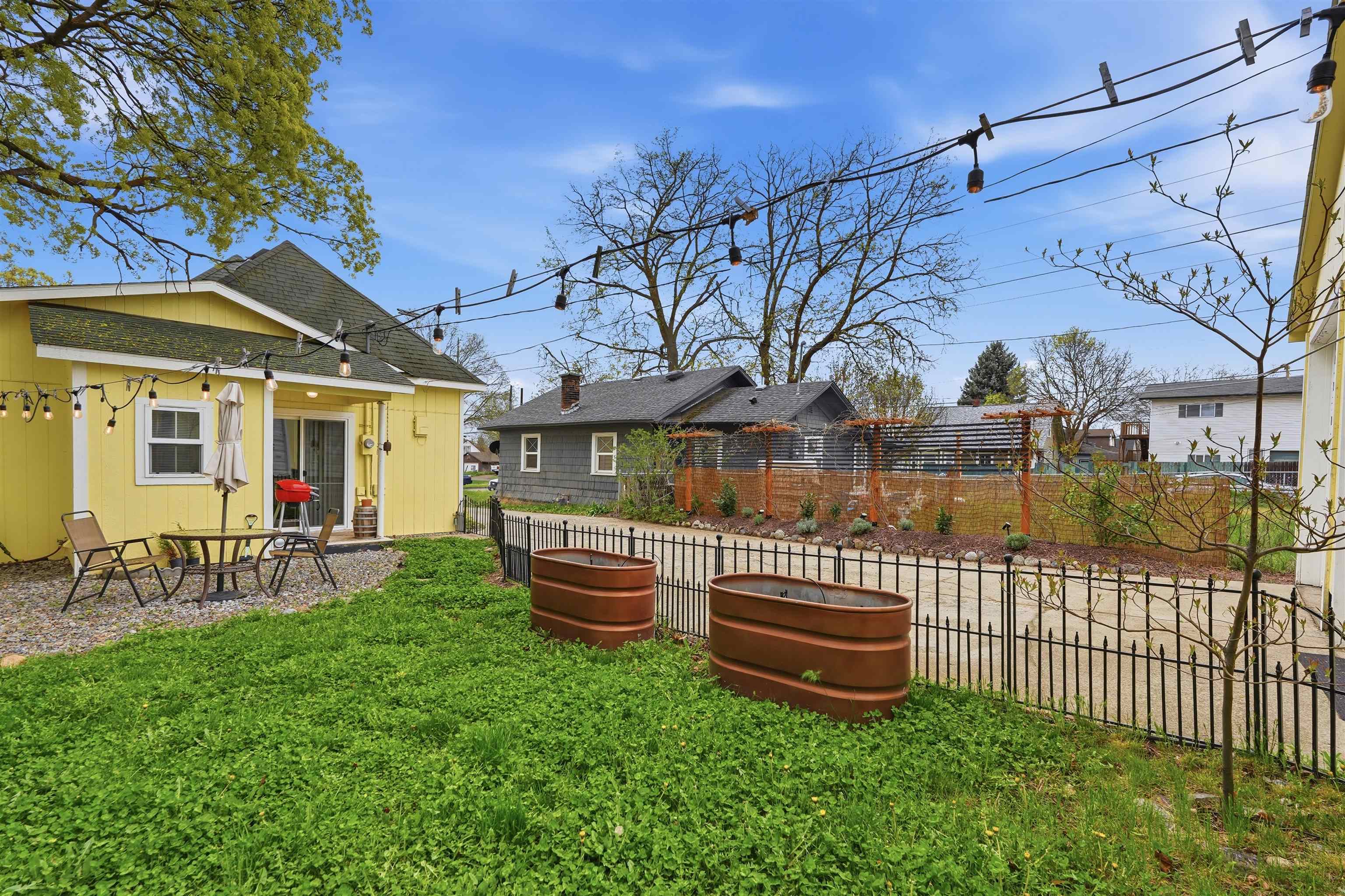 1507 E Bridgeport Ave - Photo 33