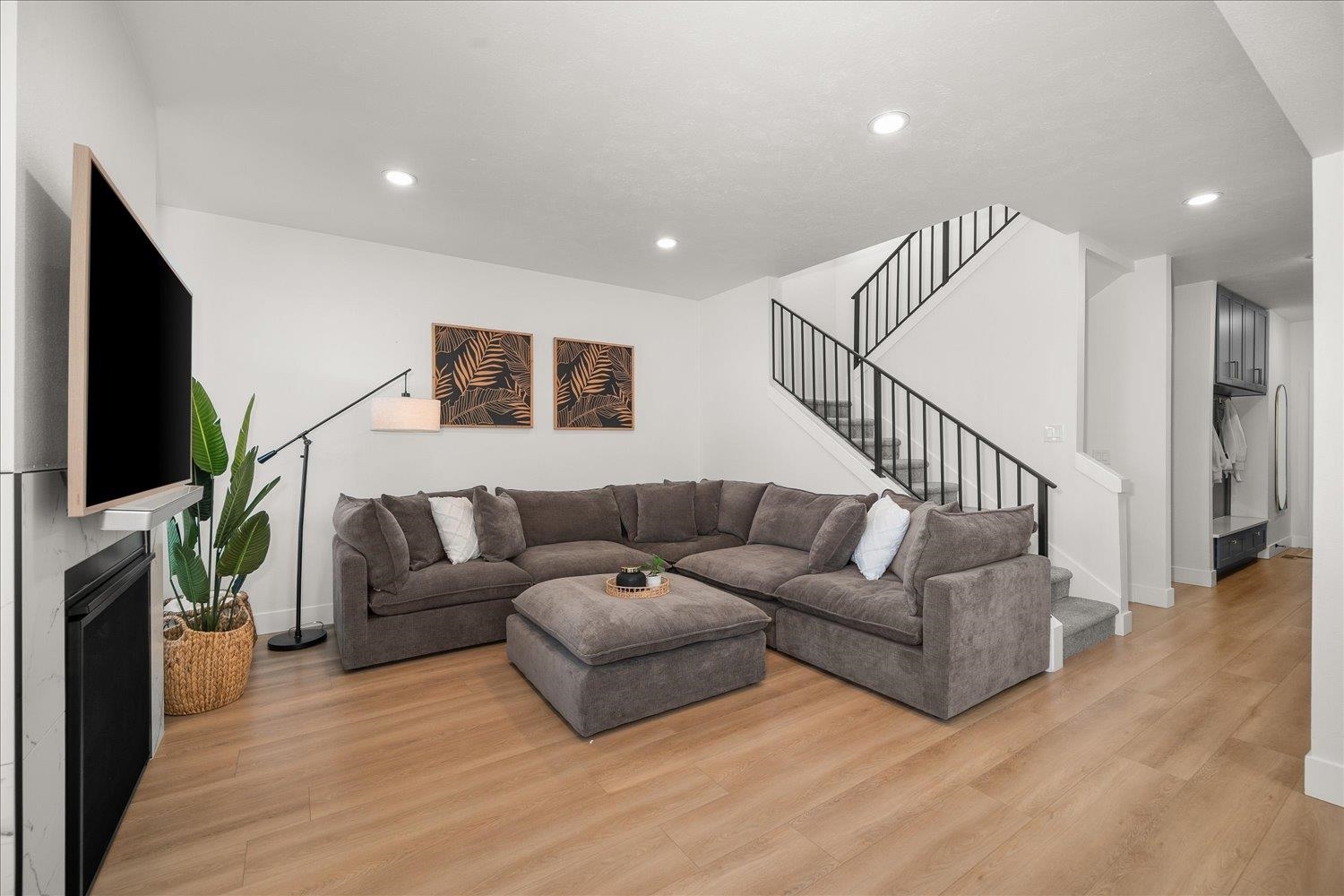 1216 S Greenacres Rd - Photo 8