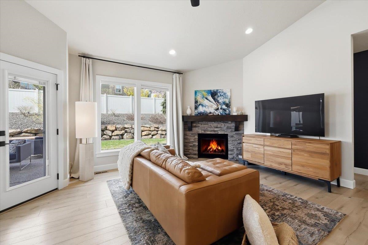 5509 N Ainsworth Ln - Photo 12