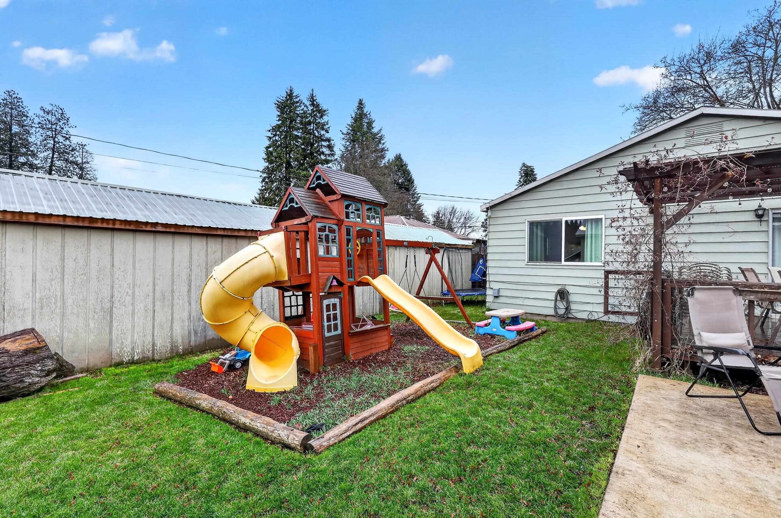 928 W 1st St - Photo 43