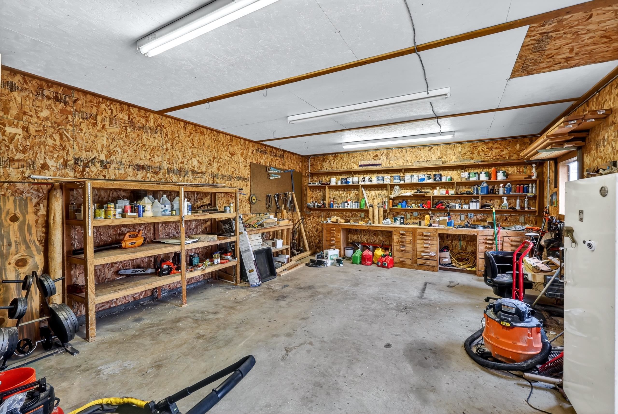 928 W 1st St - Photo 45