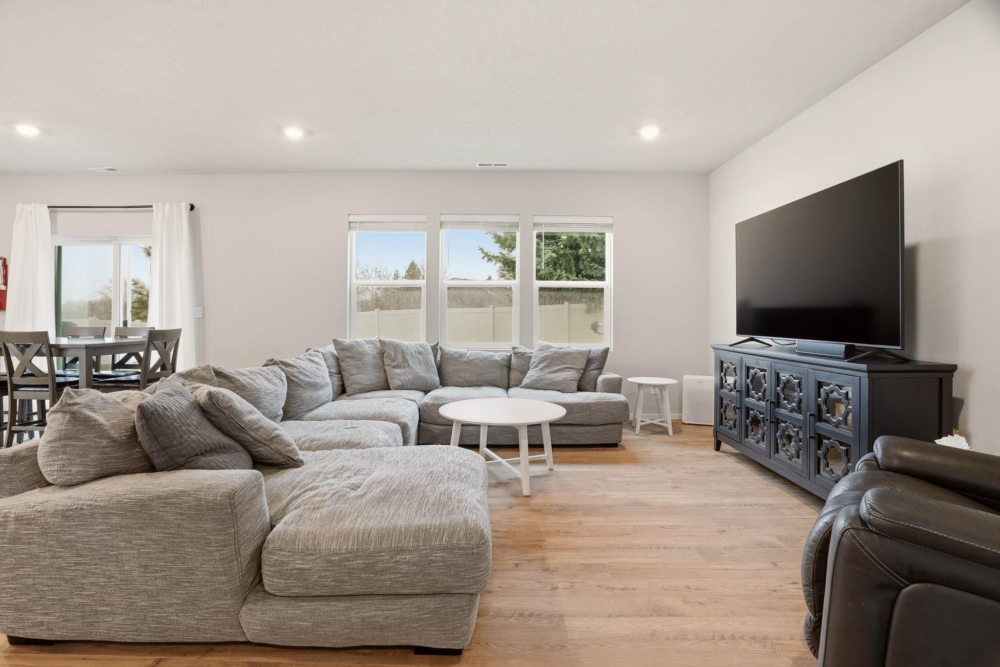 8218 S Allora Rd - Photo 4