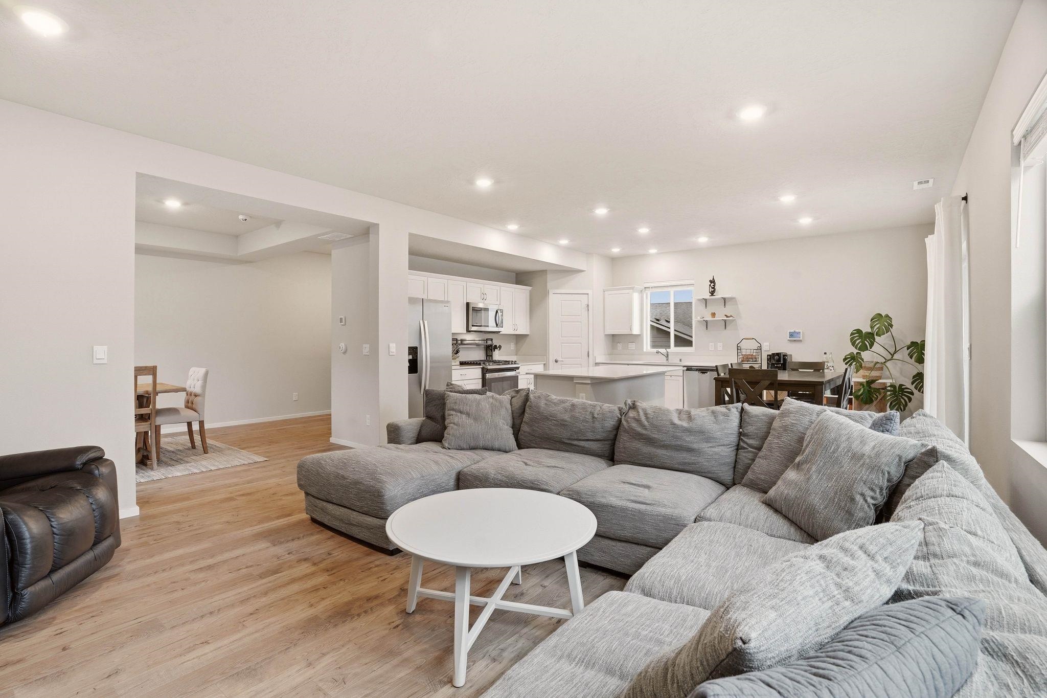 8218 S Allora Rd - Photo 5