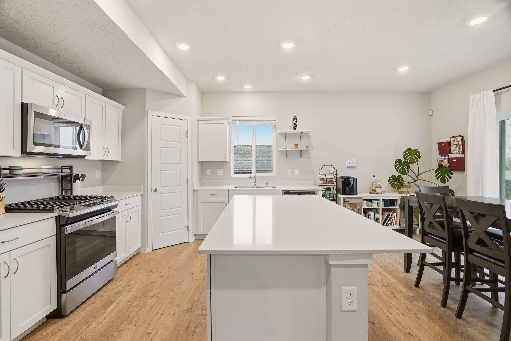 8218 S Allora Rd - Photo 10