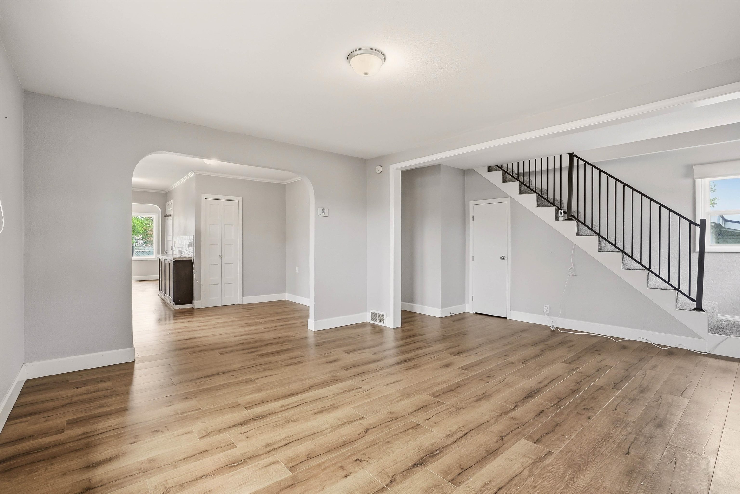 3107 E 36th Ave - Photo 6
