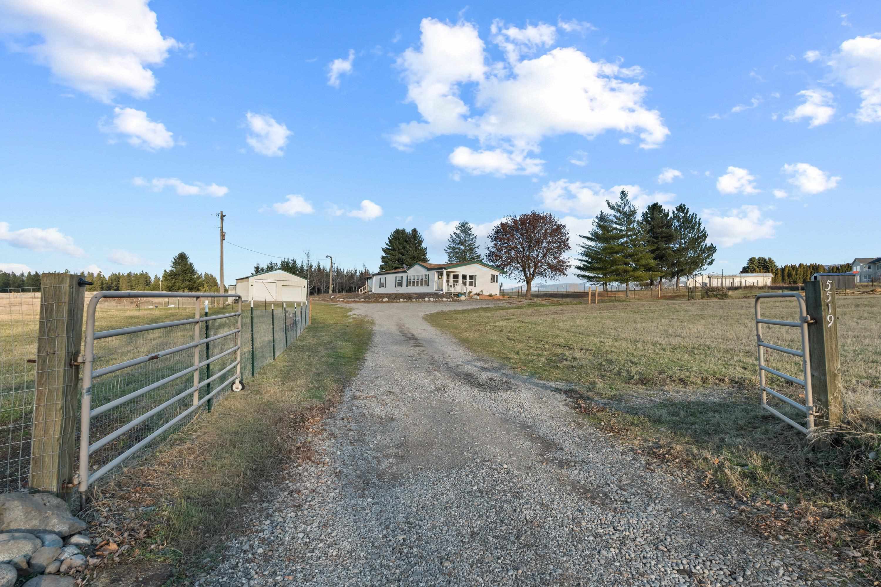 5519 S Chapman Rd - Photo 4