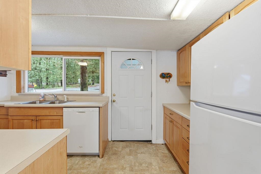 40390 Sunnyside Beach Rd - Photo 5