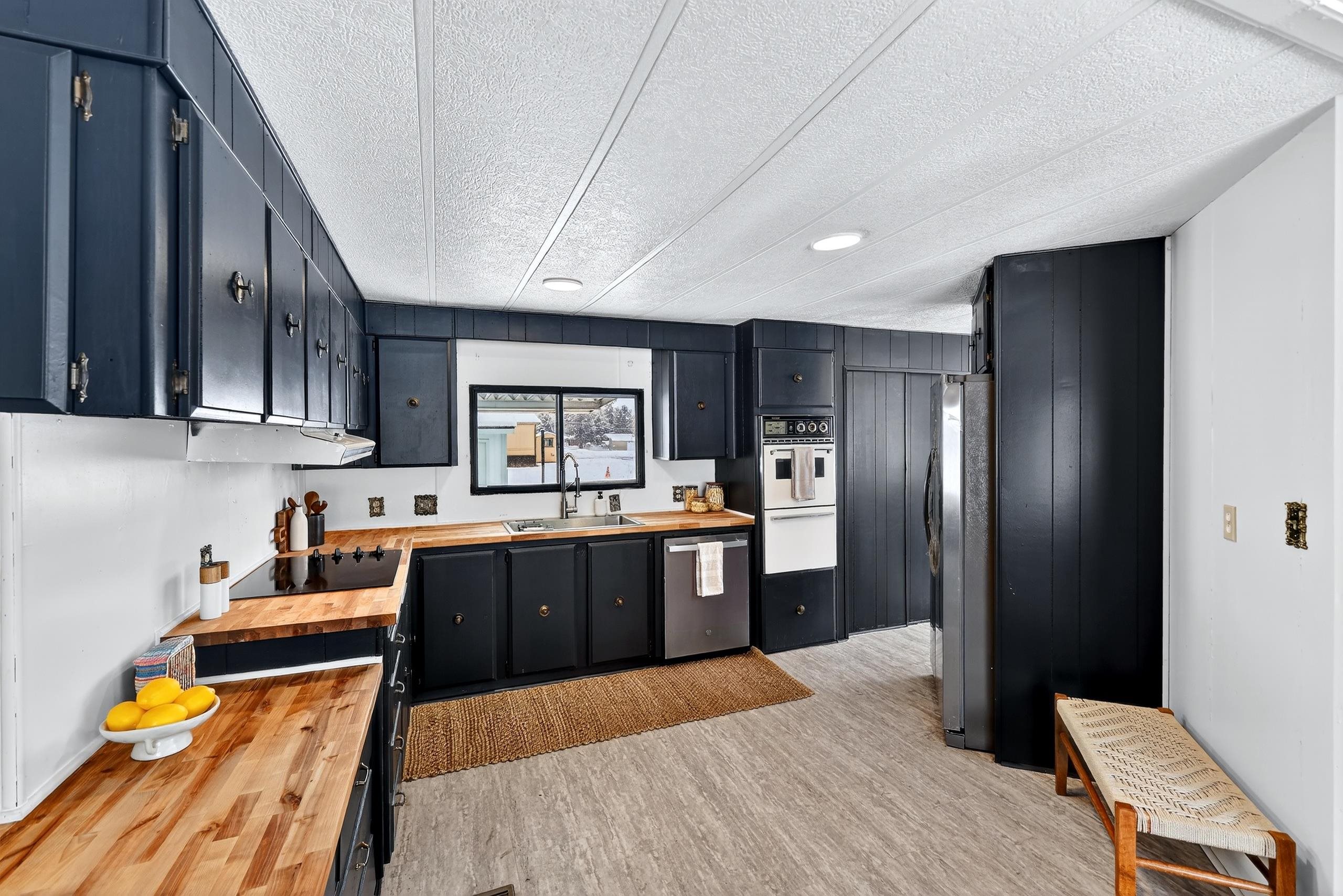 824 E Spence St - Photo 11