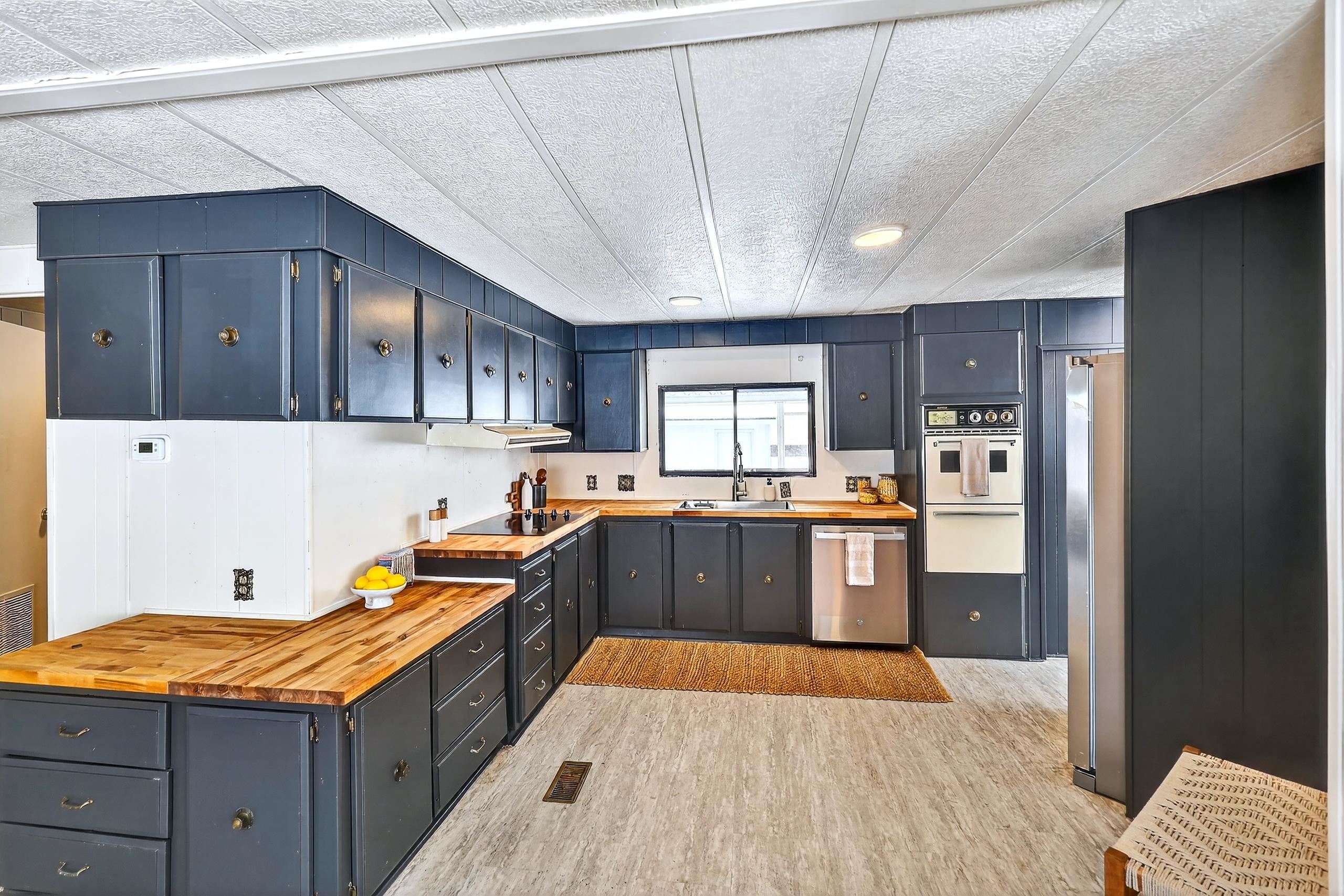 824 E Spence St - Photo 12