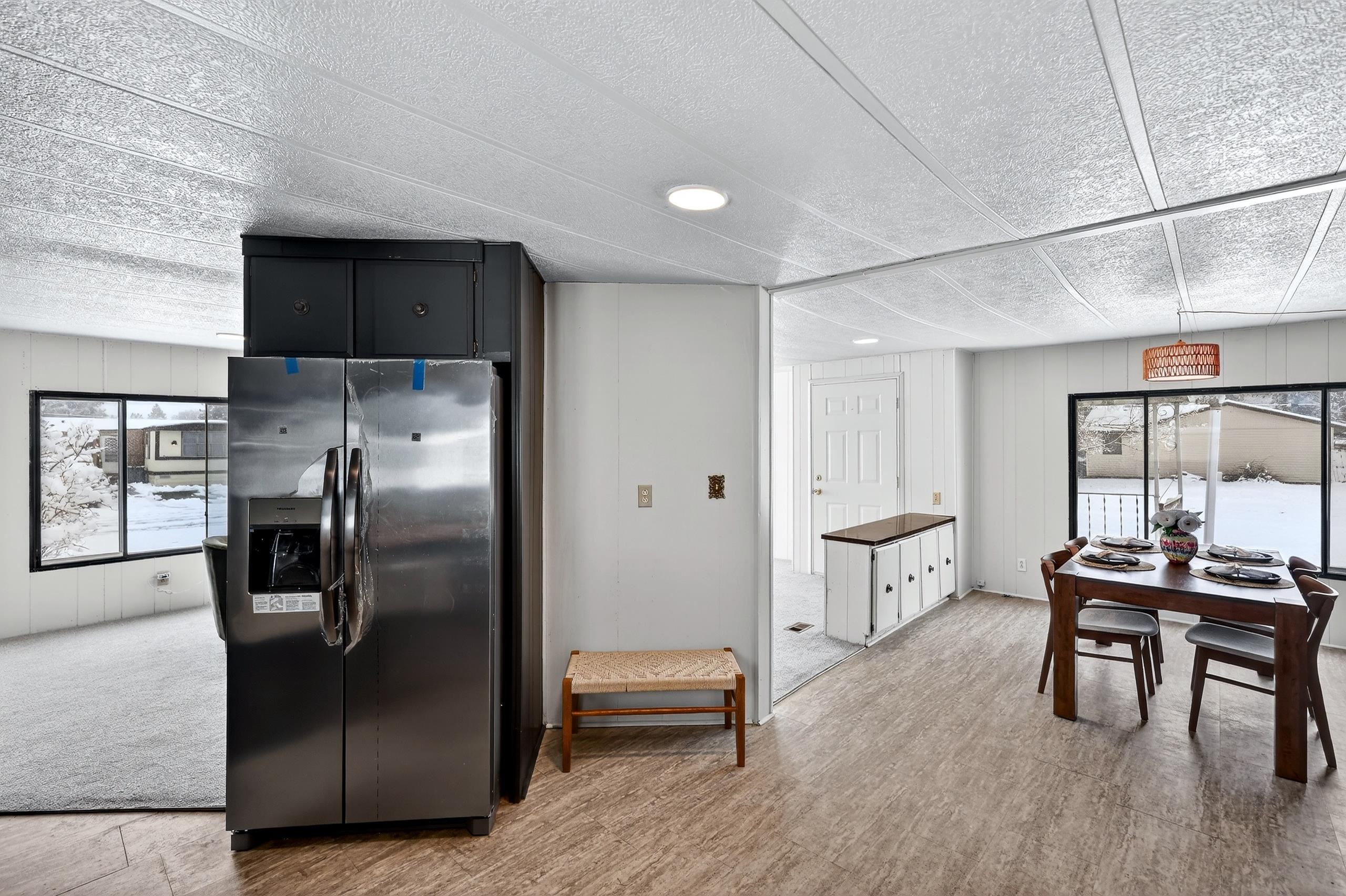 824 E Spence St - Photo 13