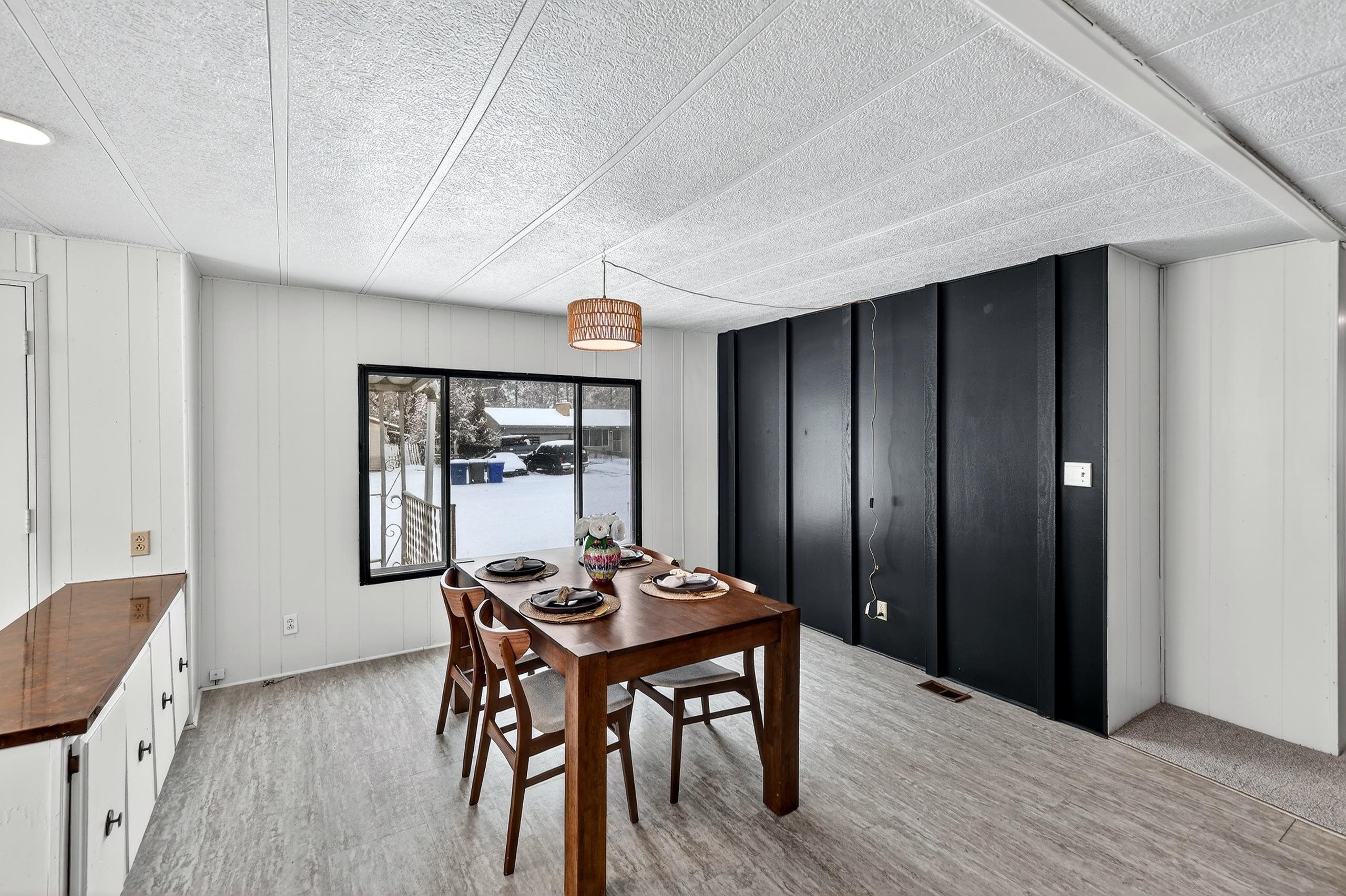 824 E Spence St - Photo 14