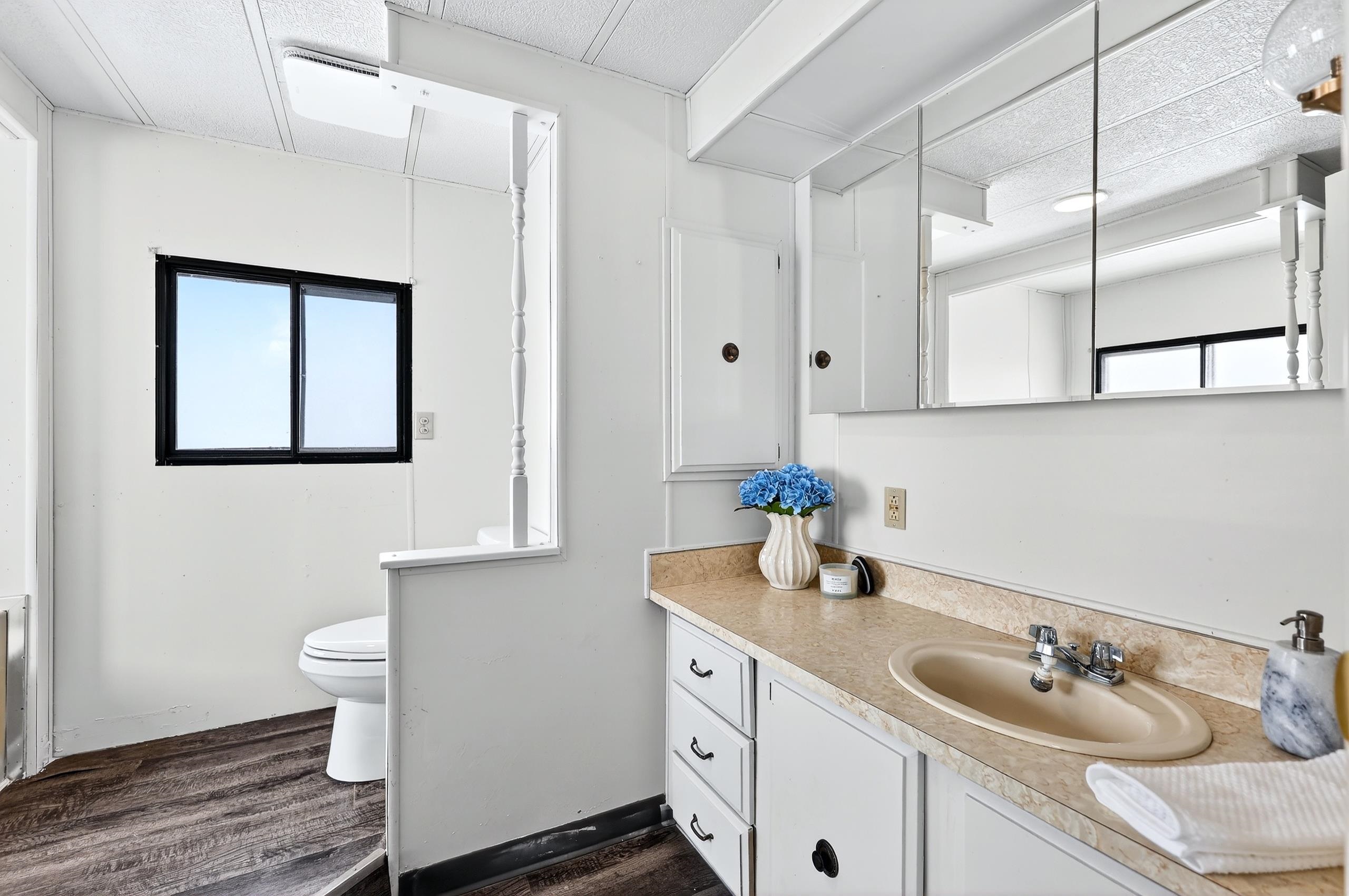824 E Spence St - Photo 22