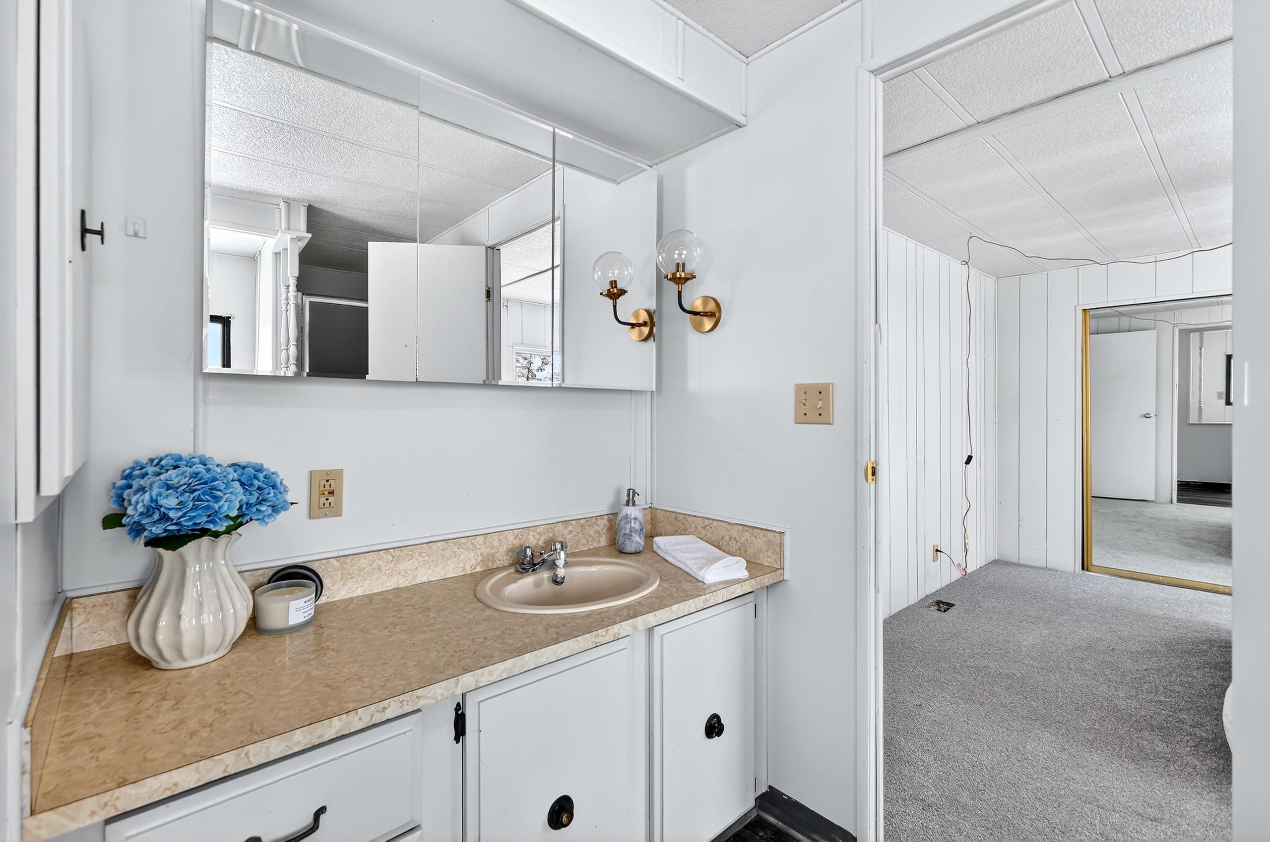 824 E Spence St - Photo 24