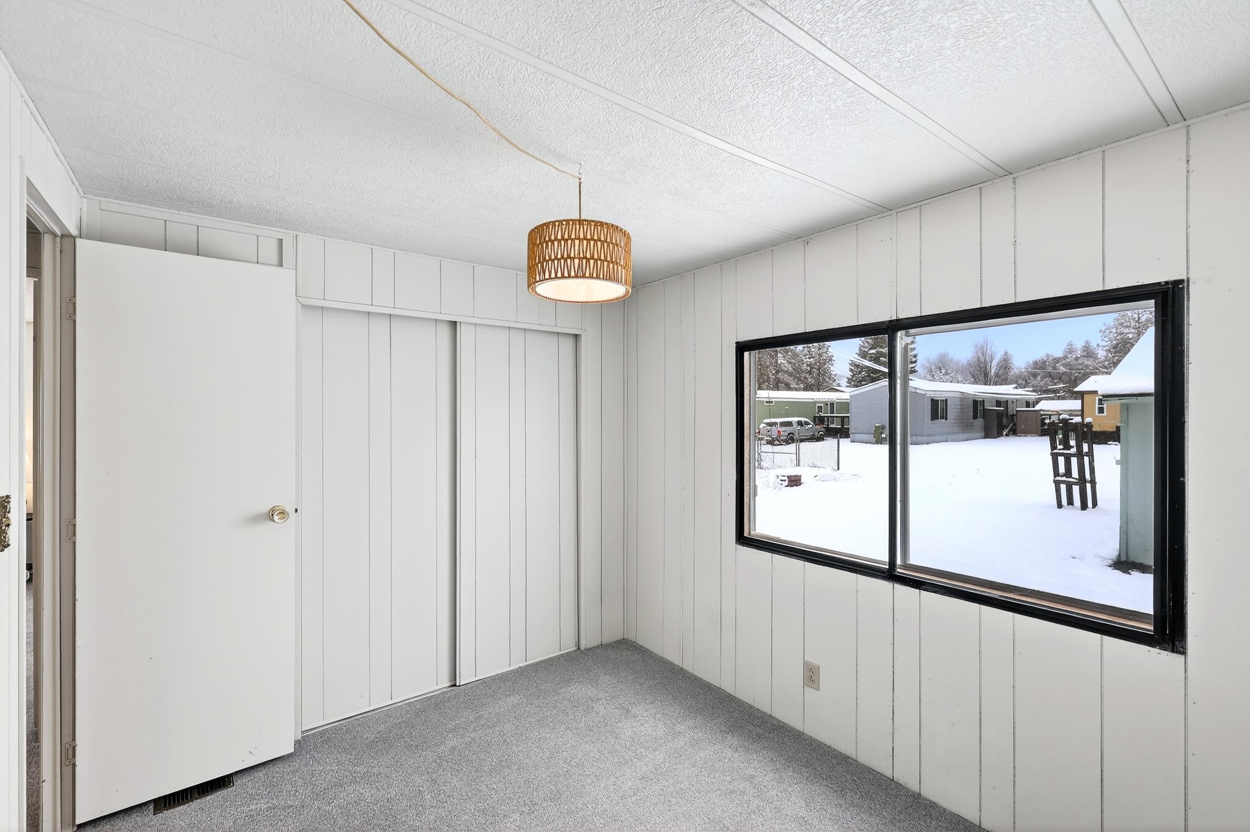 824 E Spence St - Photo 27