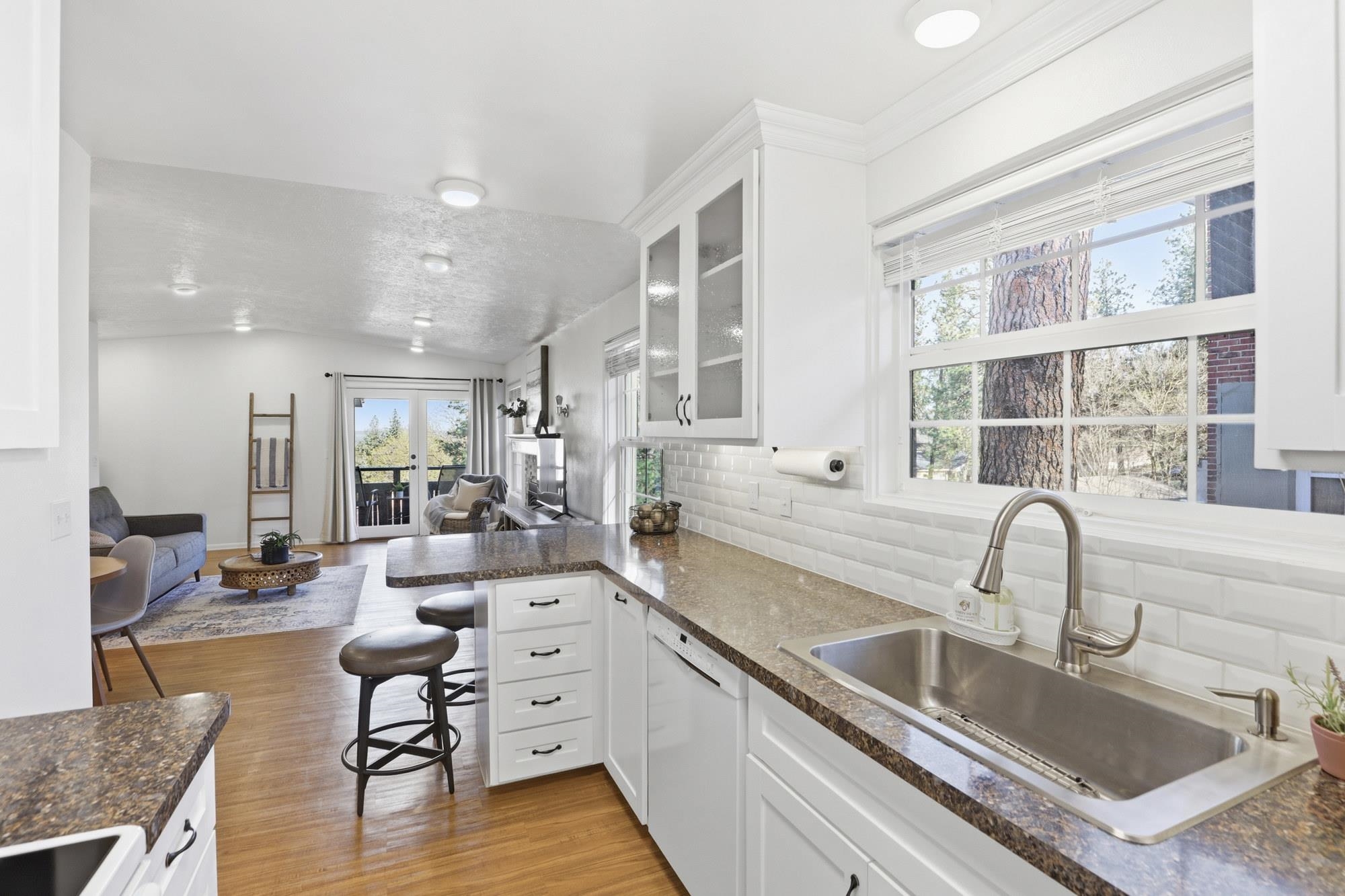 844 W Cliff Dr - Photo 7