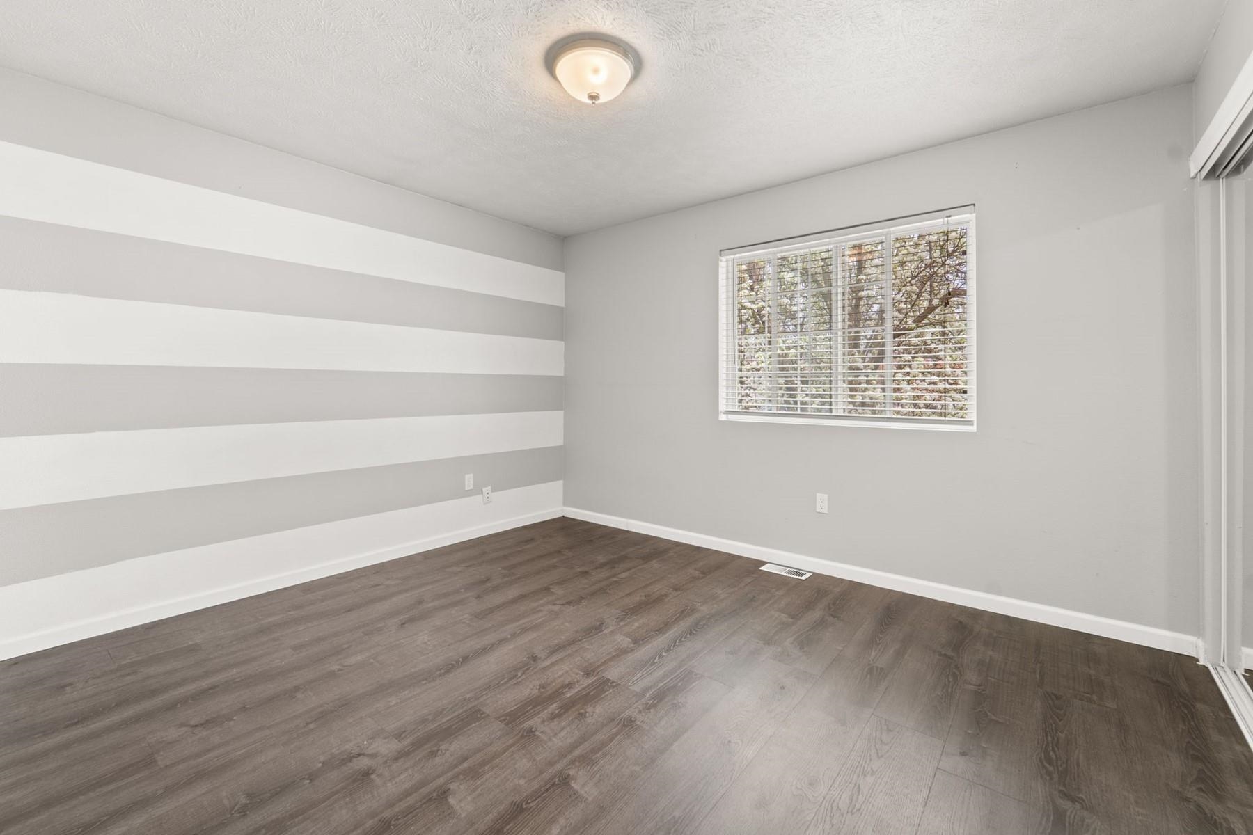 12823 N Pittsburg Ave - Photo 23