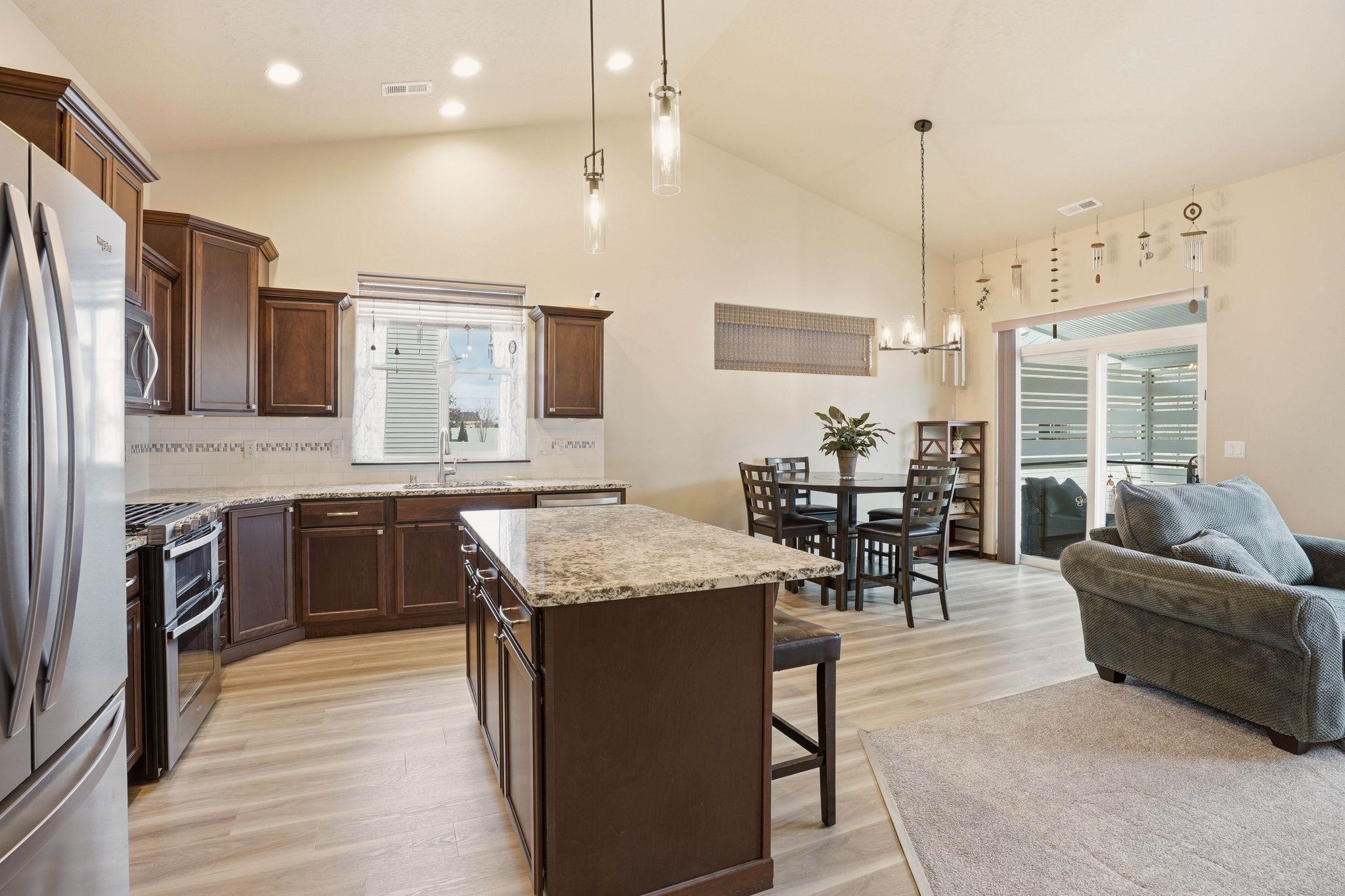 2718 W Parkway Ave - Photo 12