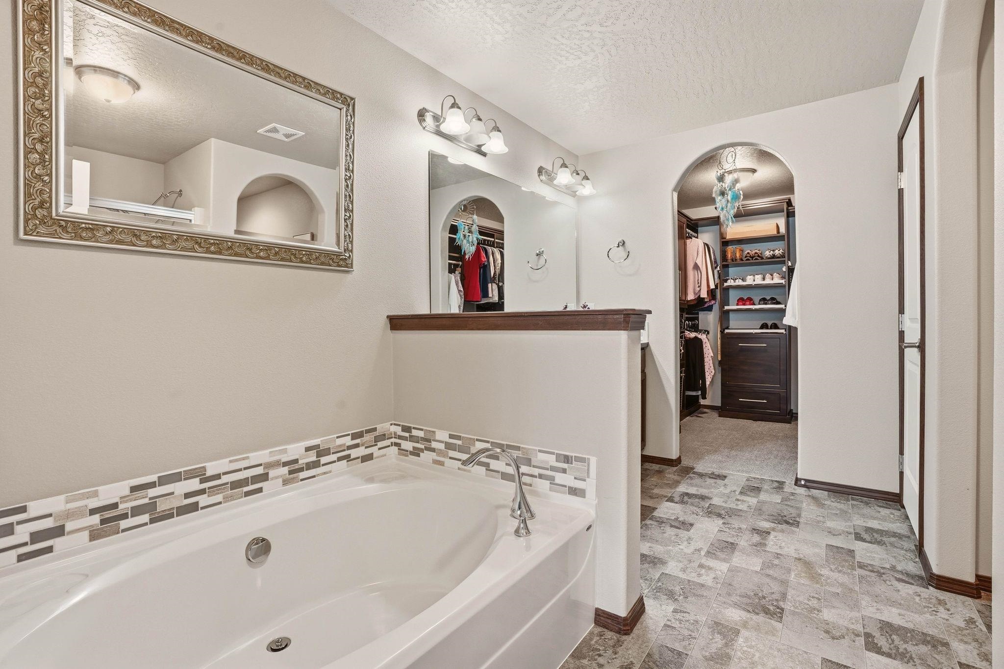2718 W Parkway Ave - Photo 17