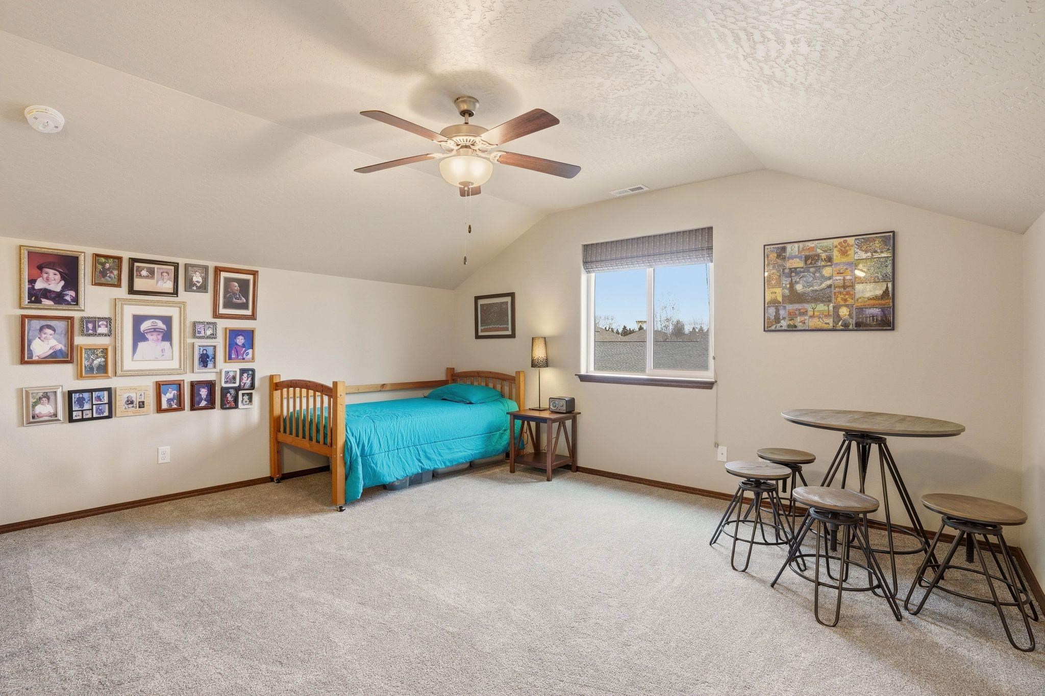 2718 W Parkway Ave - Photo 20