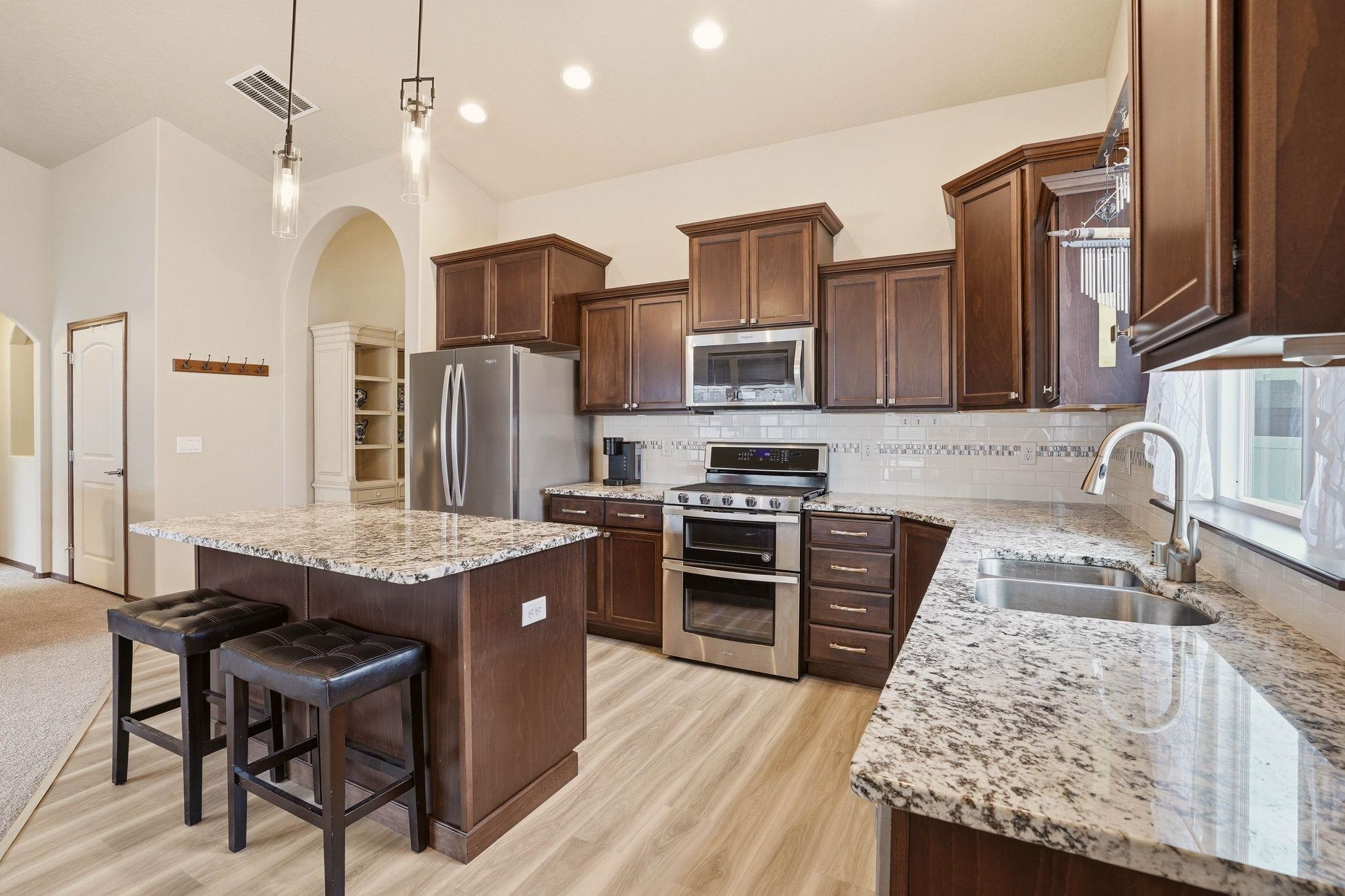 2718 W Parkway Ave - Photo 6