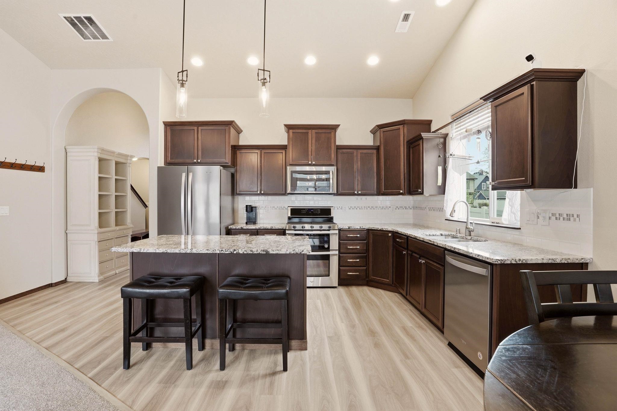 2718 W Parkway Ave - Photo 8