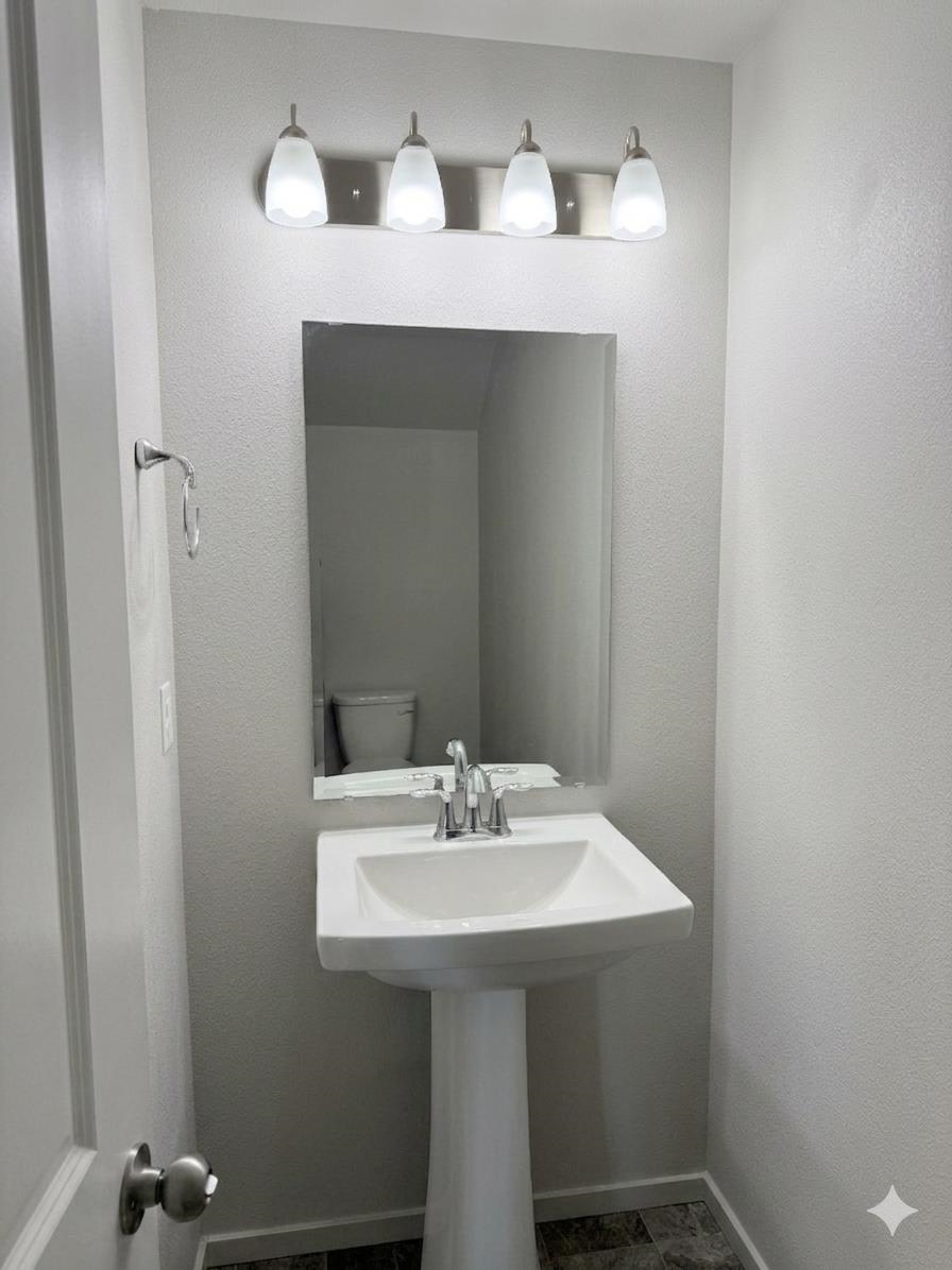 1734 E C St - Photo 14