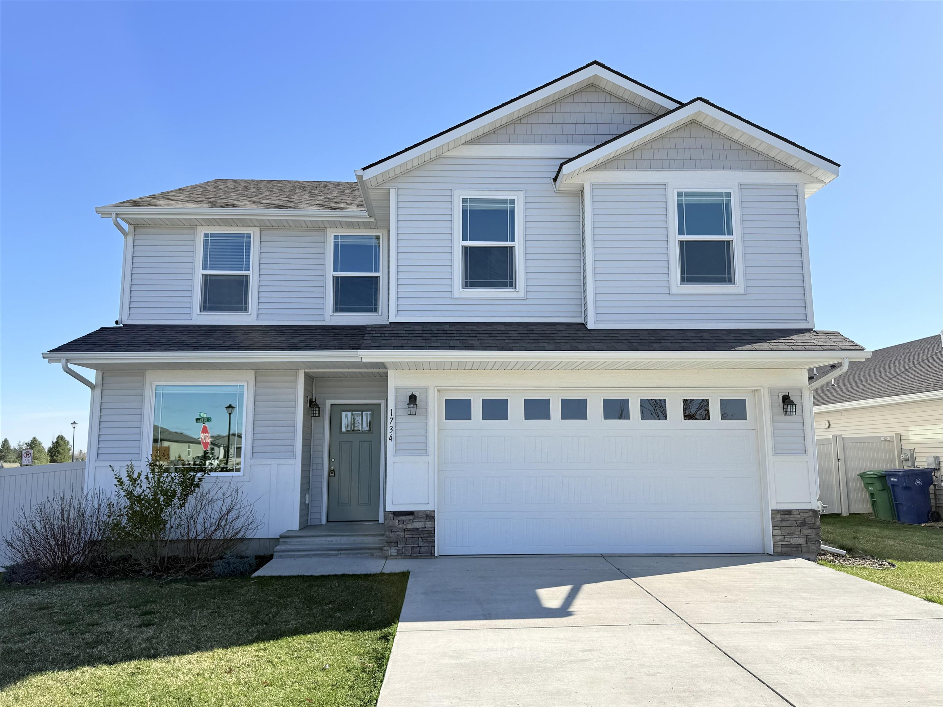 1734 E C St - Photo 6