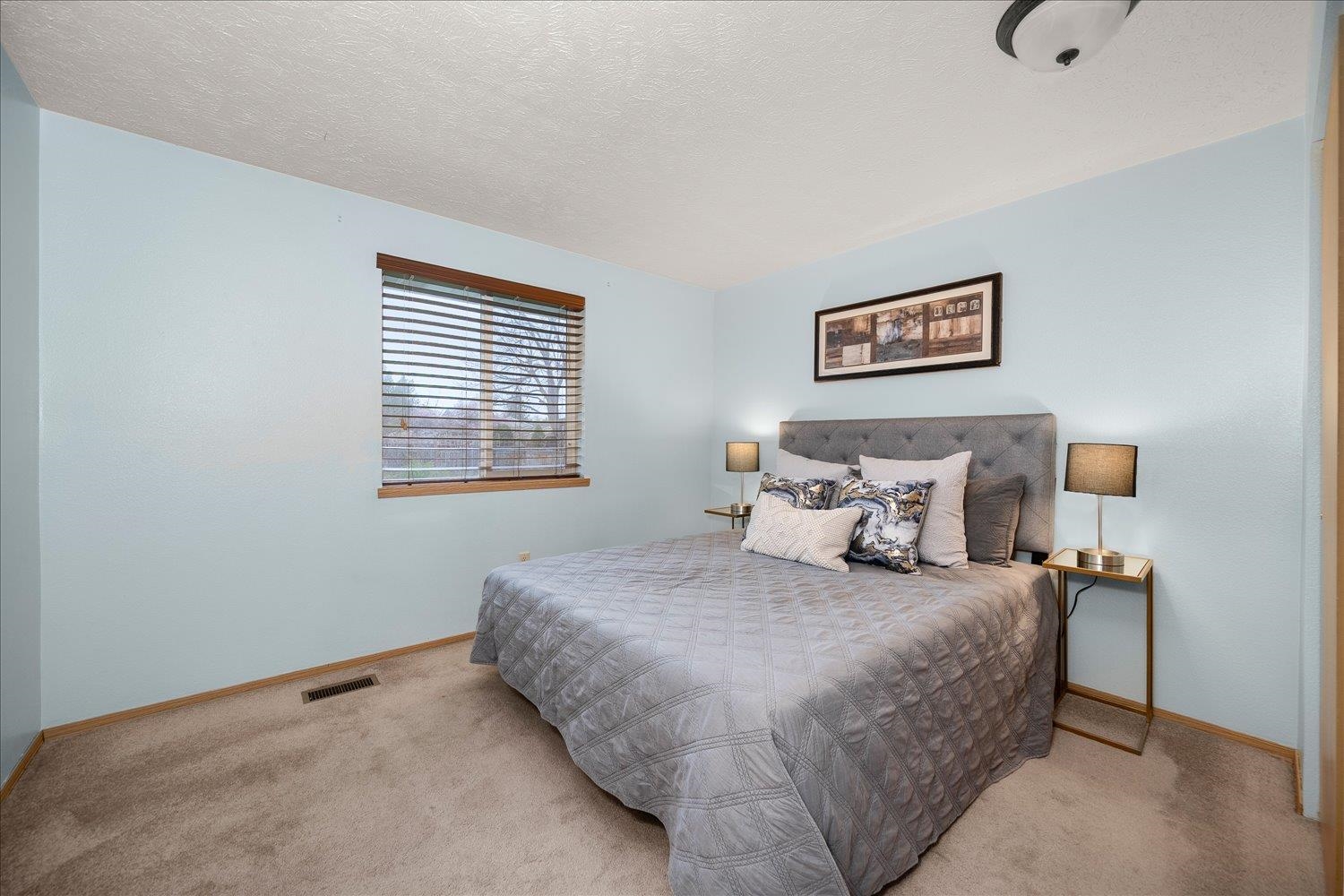 950 E Calkins Dr - Photo 11