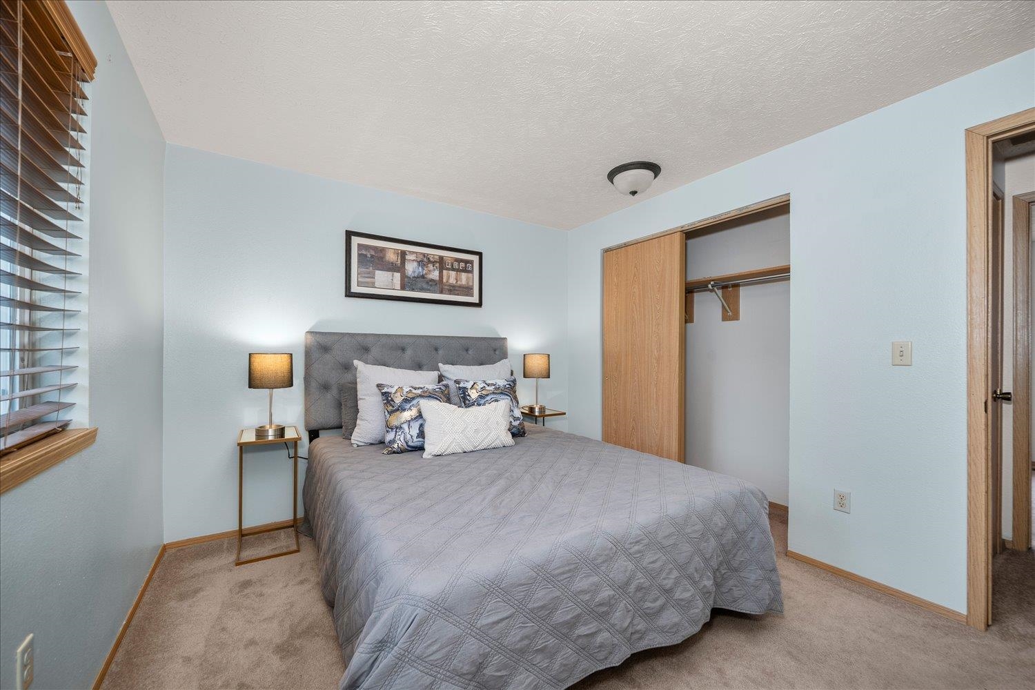 950 E Calkins Dr - Photo 12