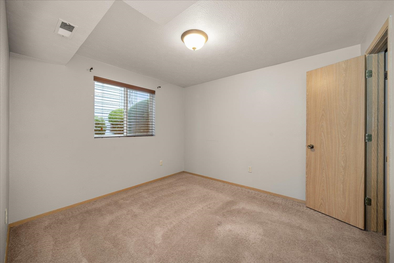 950 E Calkins Dr - Photo 19