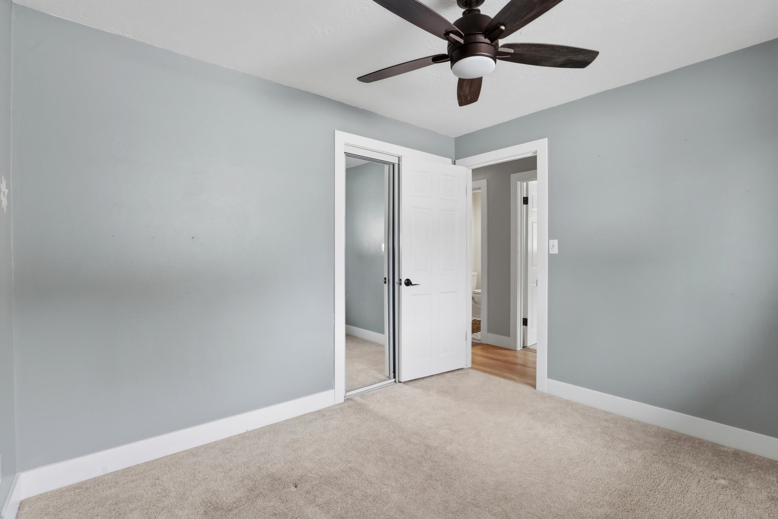 11910 E 26th Ave - Photo 30