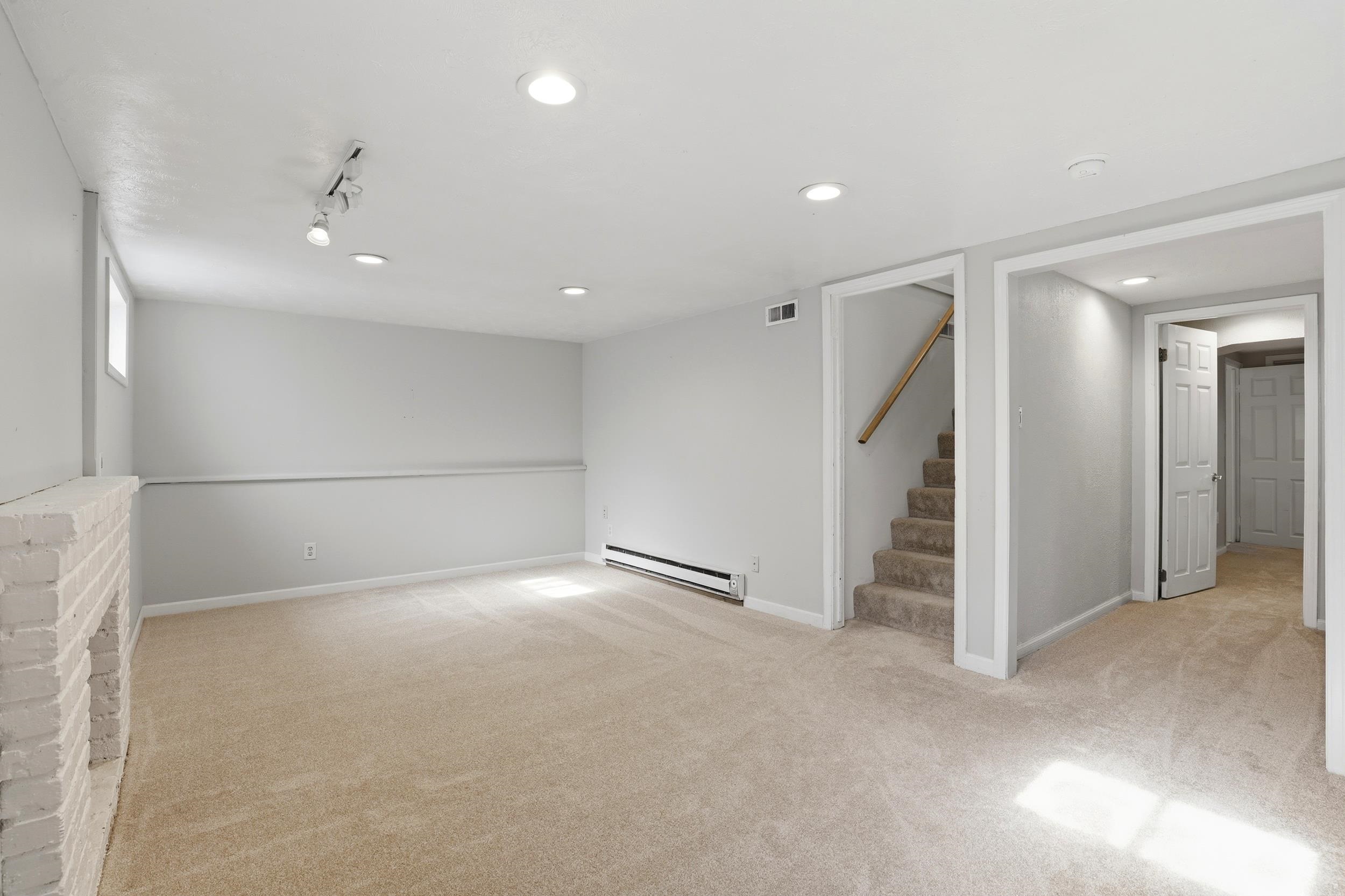 11910 E 26th Ave - Photo 31