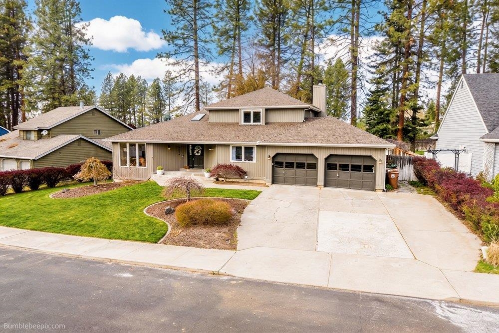 5212 W Alderwood Ave - Photo 1