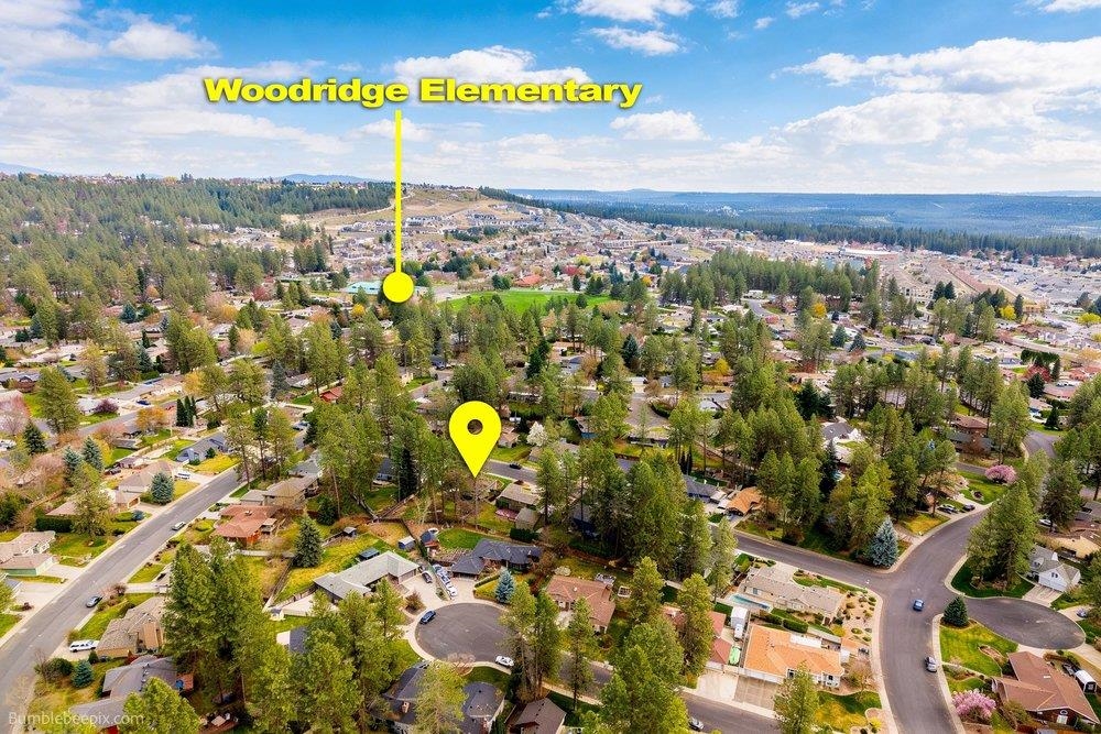 5212 W Alderwood Ave - Photo 2