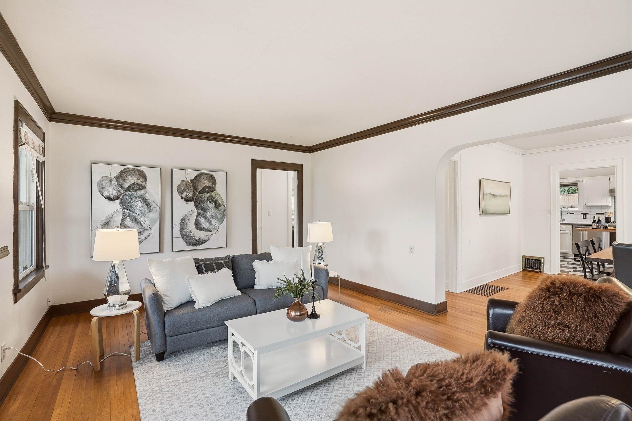 1217 S Jefferson St - Photo 6