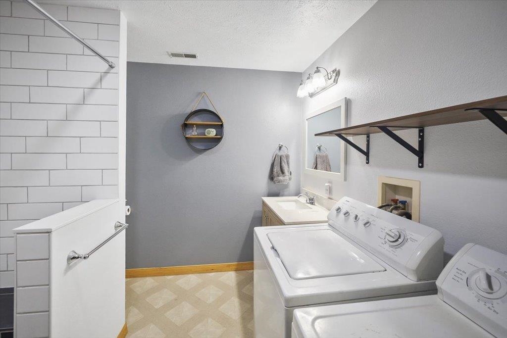 1414 S Robinhood St - Photo 18