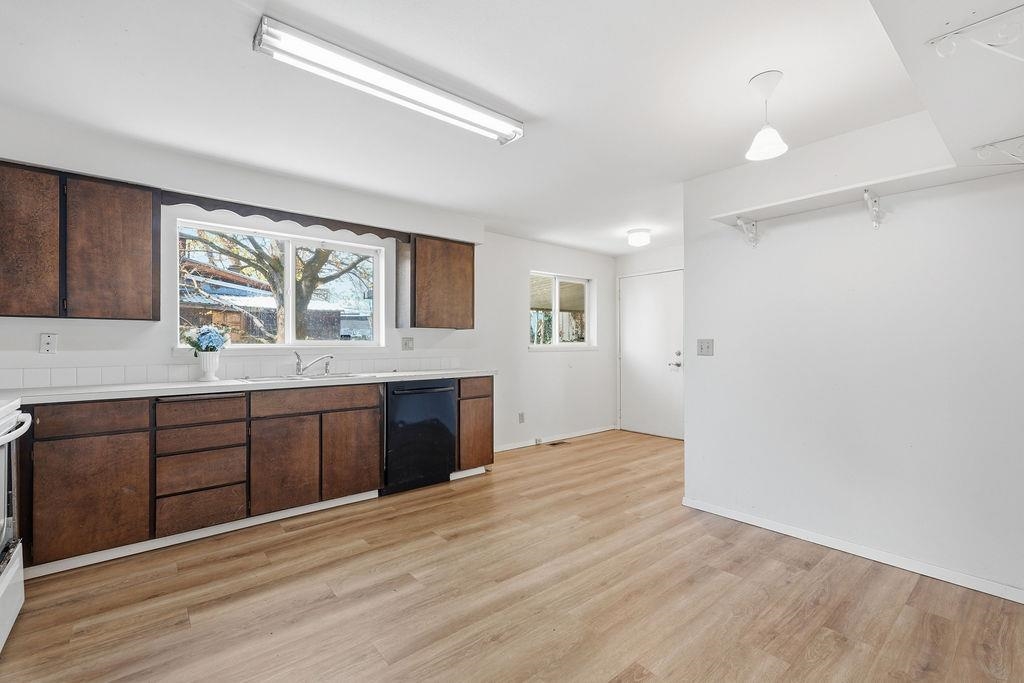 1208 W Knox Ave - Photo 12