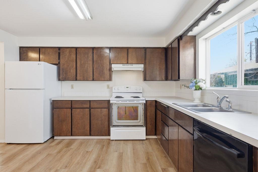 1208 W Knox Ave - Photo 9