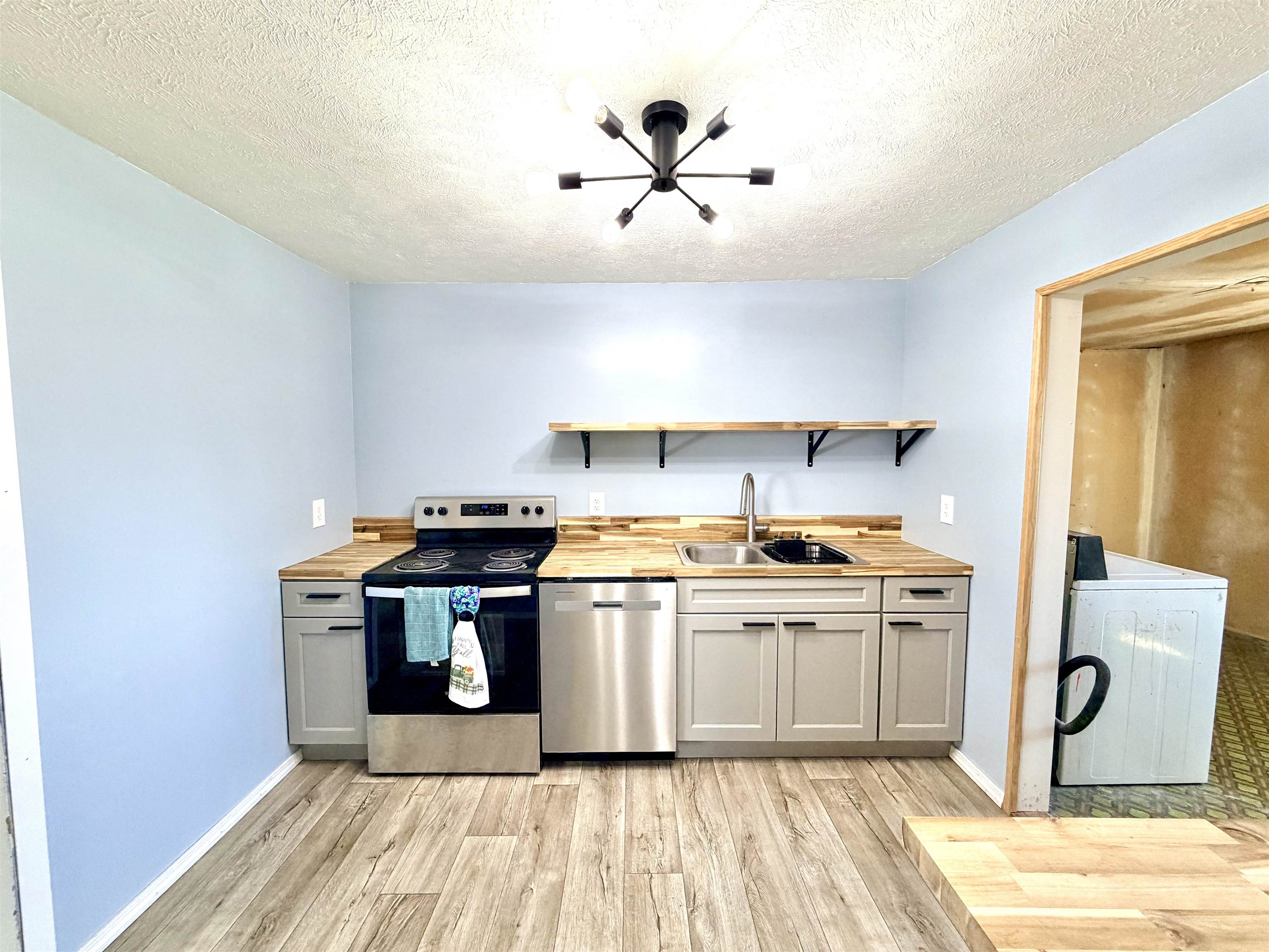 609 N Columbia Ave - Photo 16