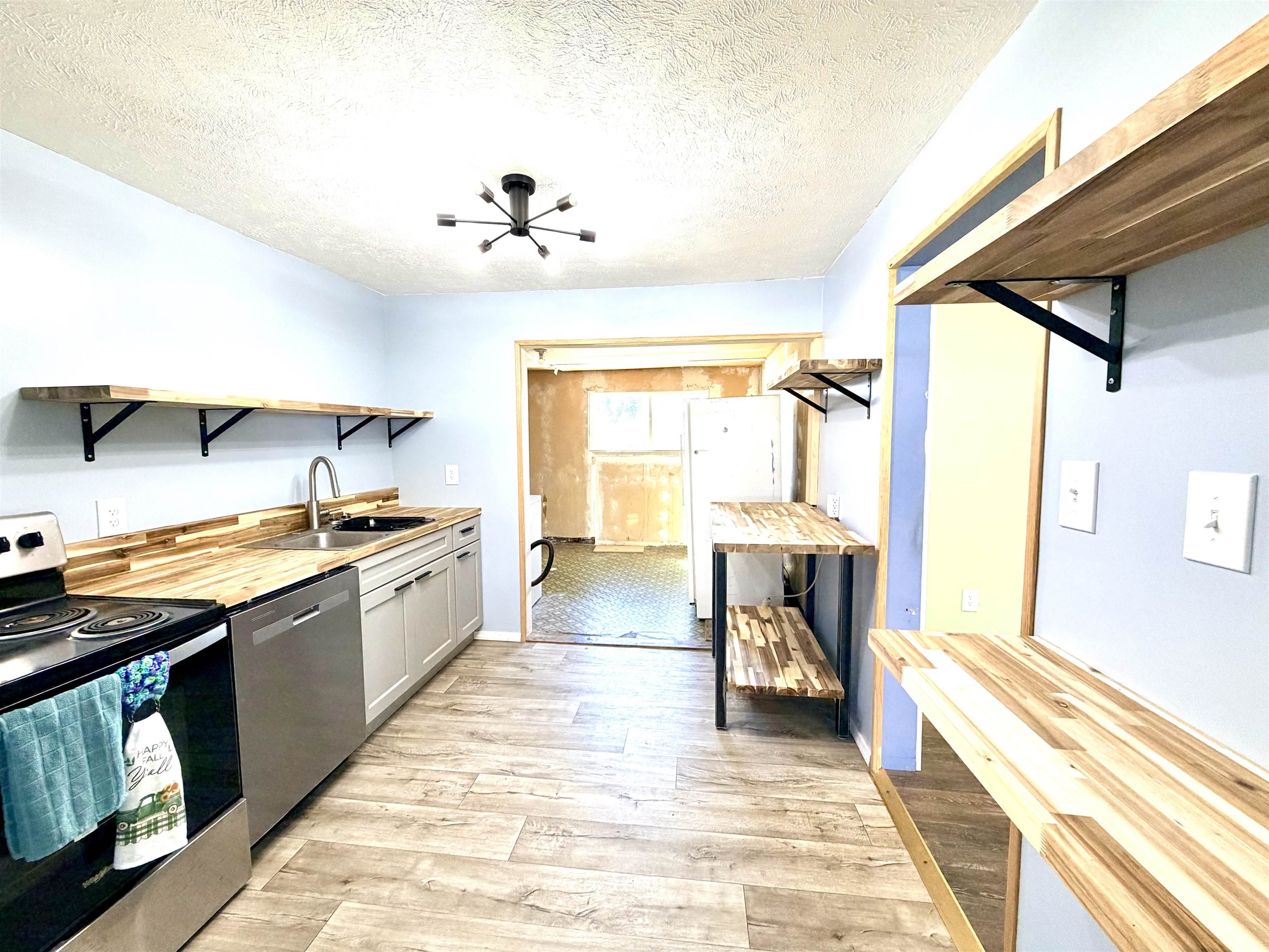 609 N Columbia Ave - Photo 17