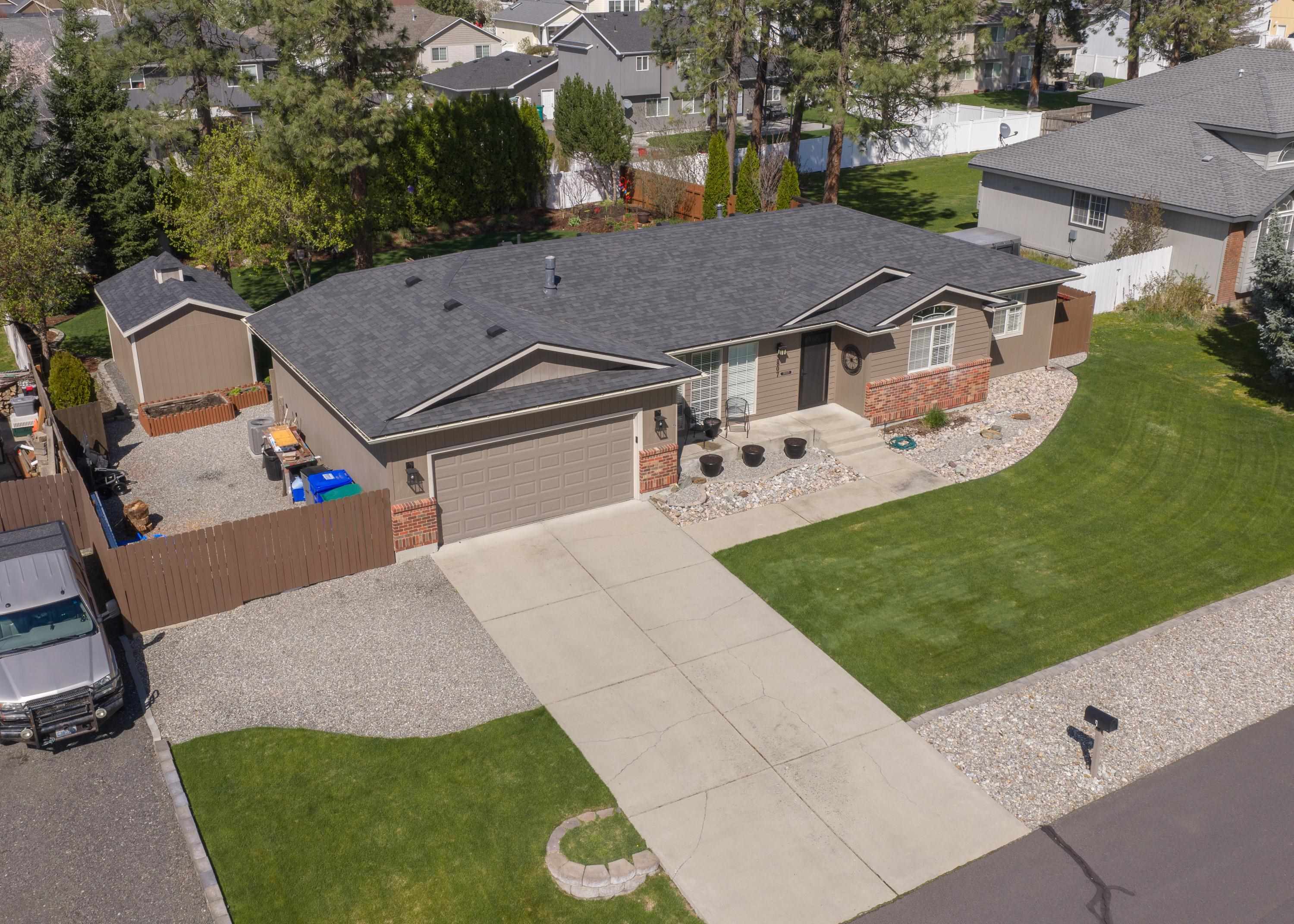 3807 E Tanager Ln - Photo 1